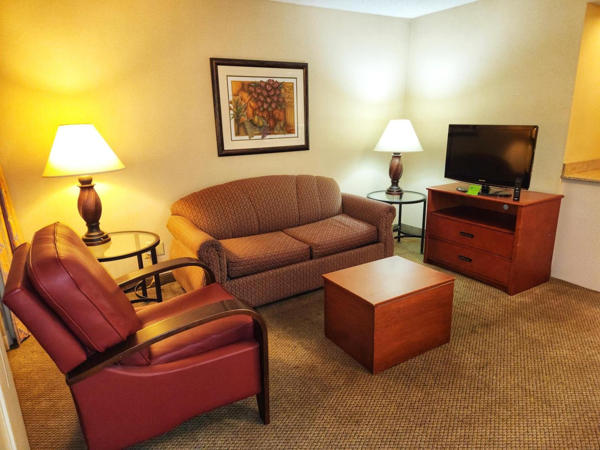 La Quinta by Wyndham Appleton College Avenue photo 46