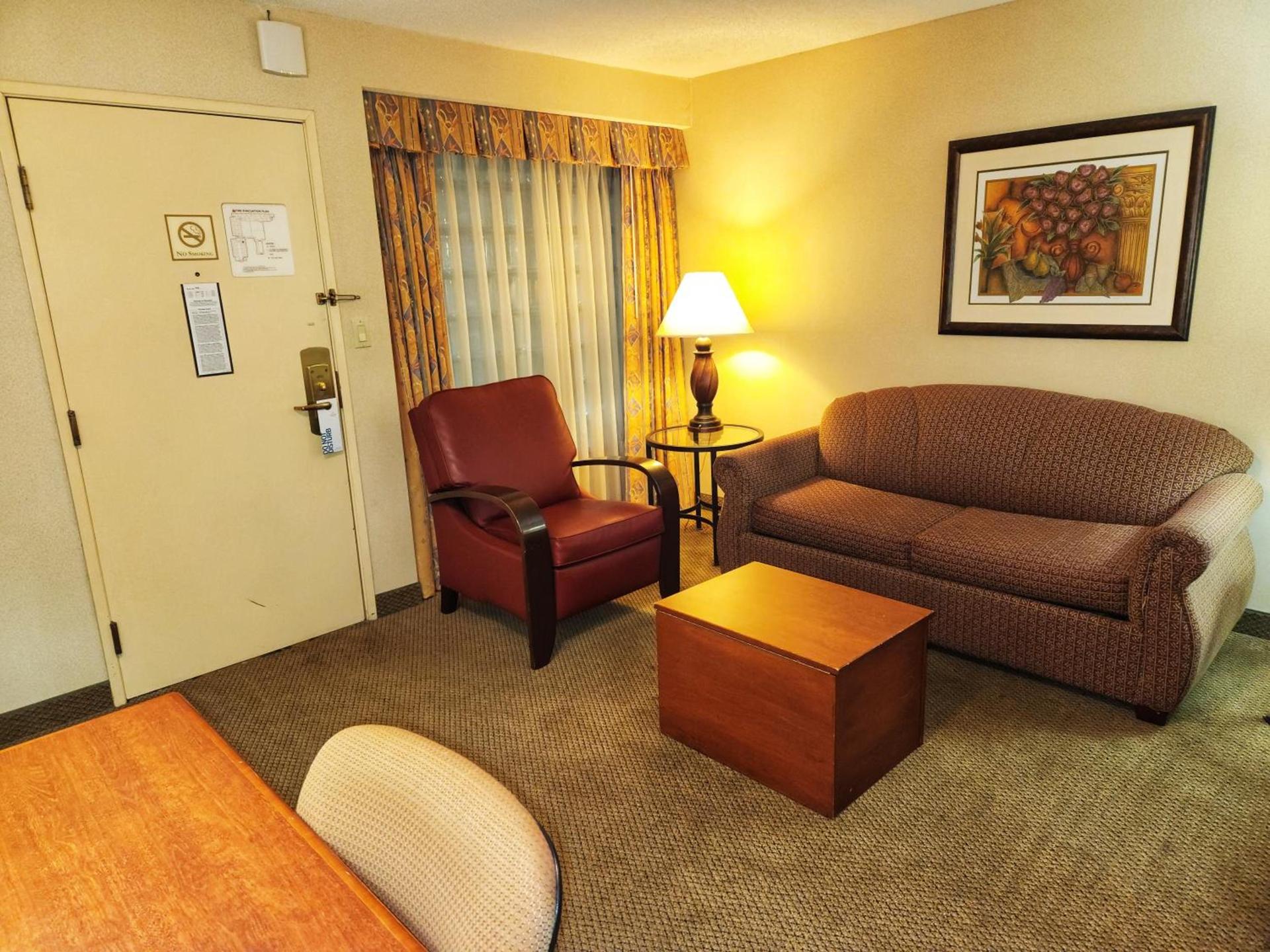 La Quinta by Wyndham Appleton College Avenue photo 50