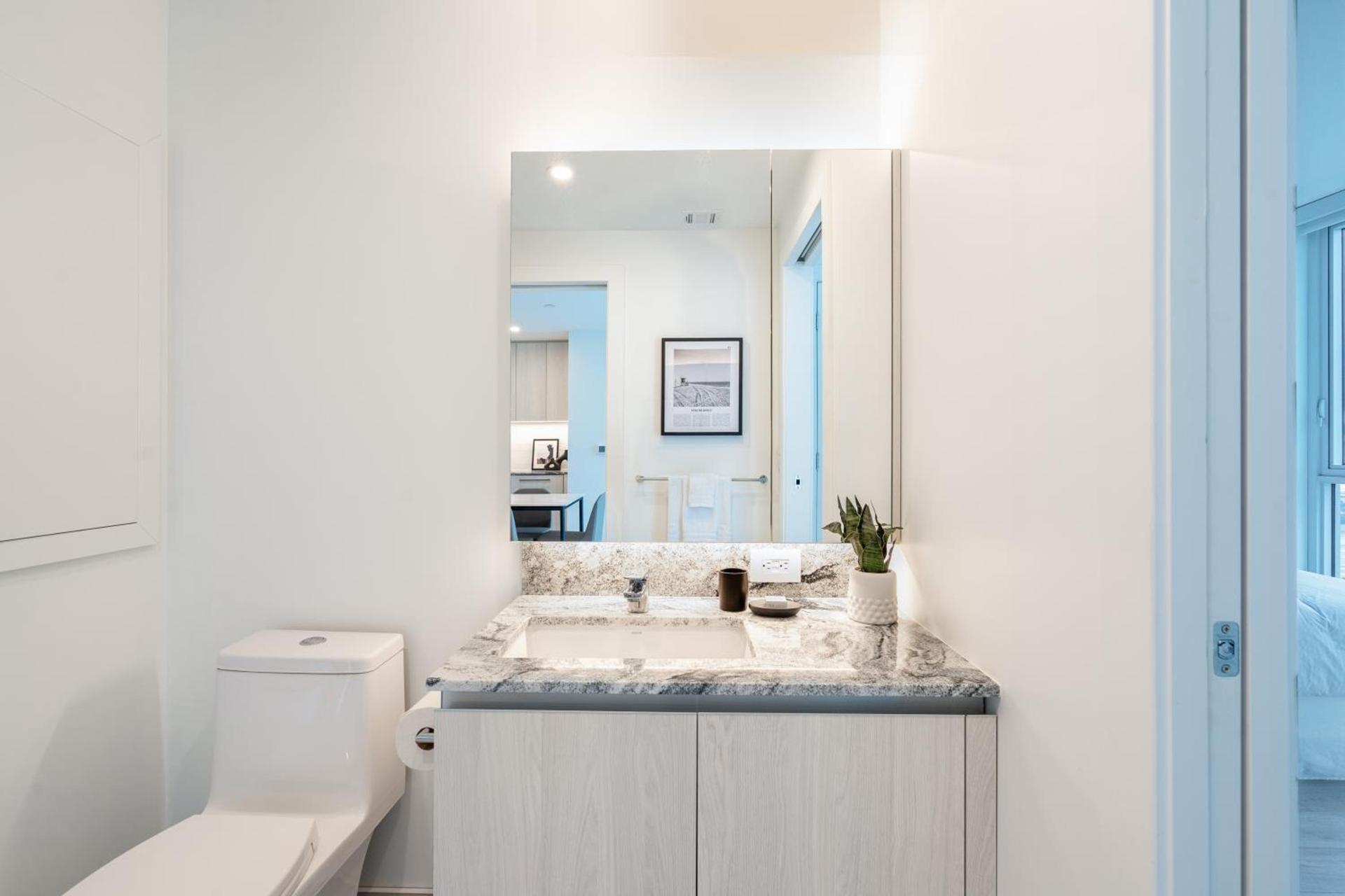 Level Long Beach - East Village photo 12