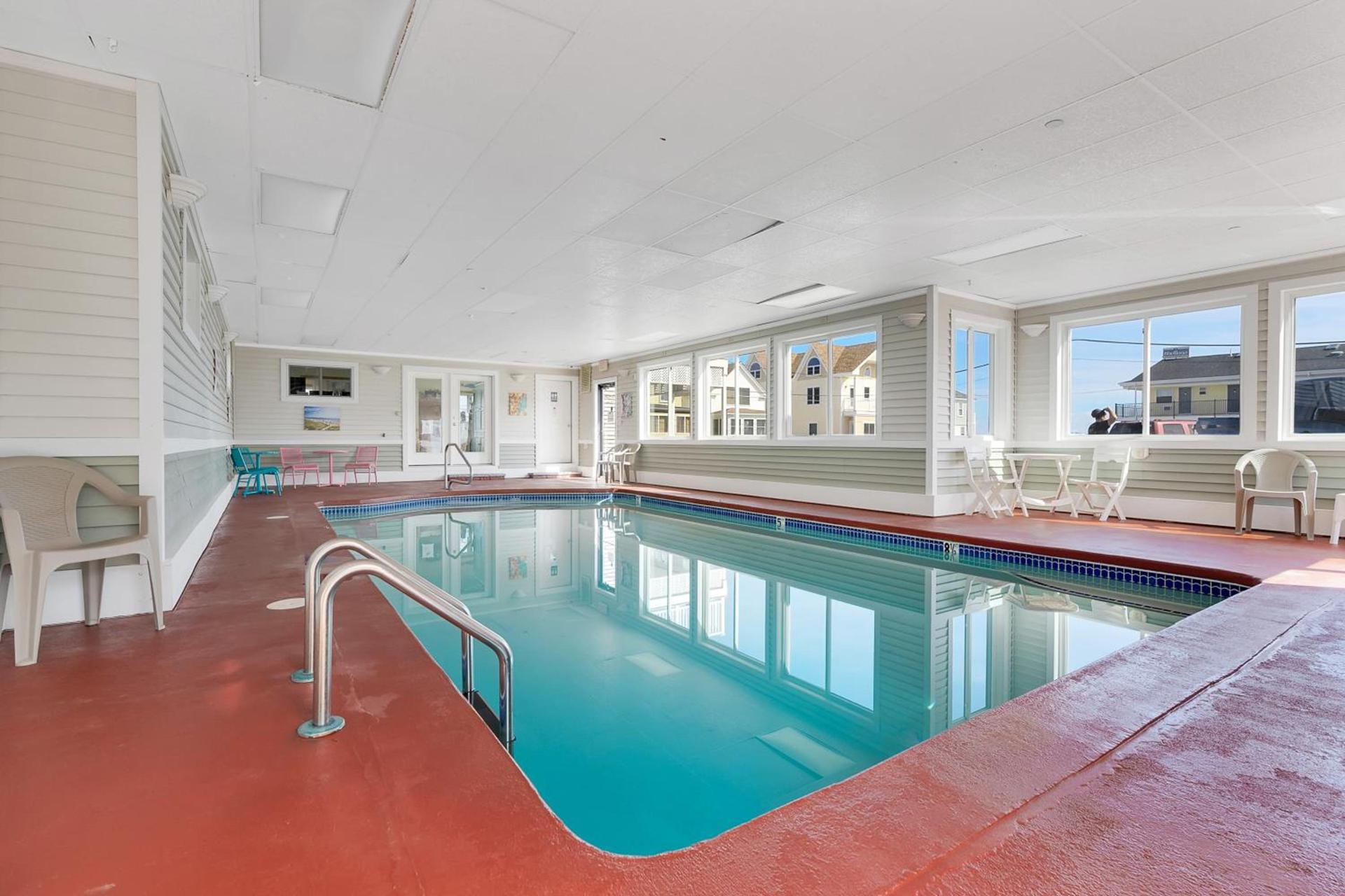 Abellona Inn & Suites photo 98
