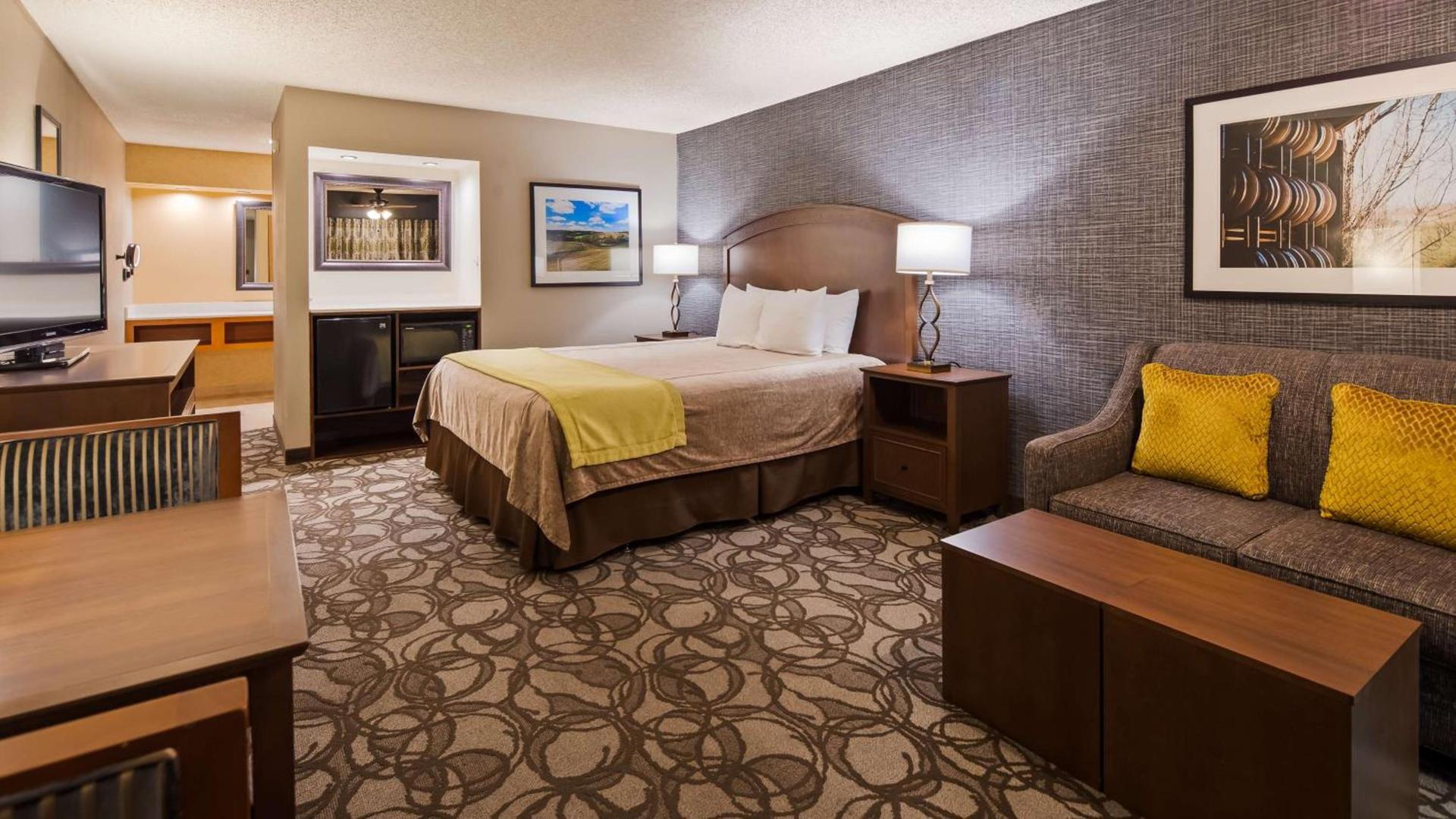 Best Western Plus Black Oak photo 6