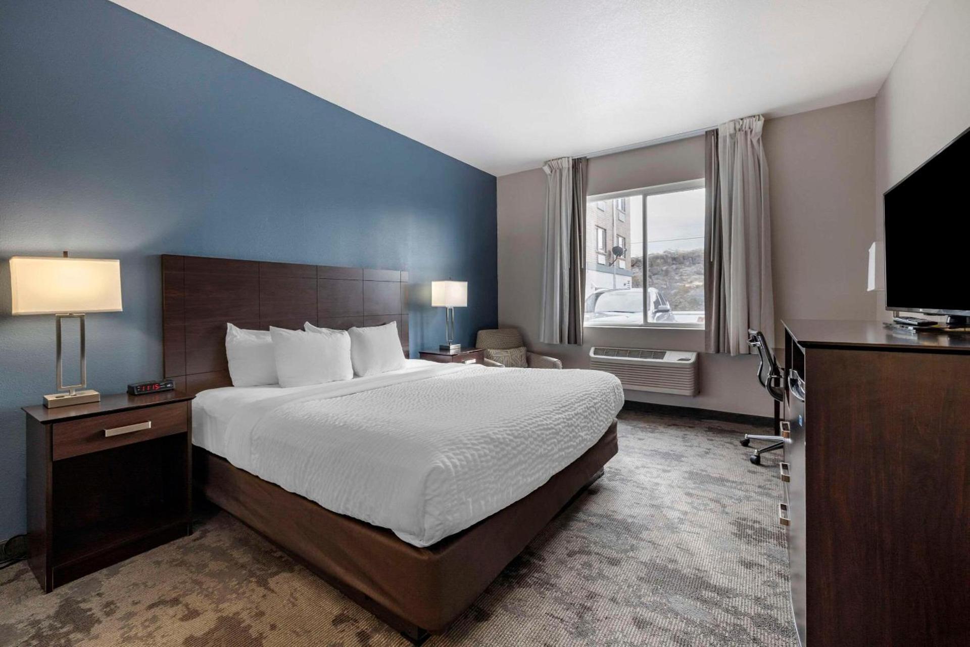 Clarion Inn Kingman I-40 Route 66 photo 12