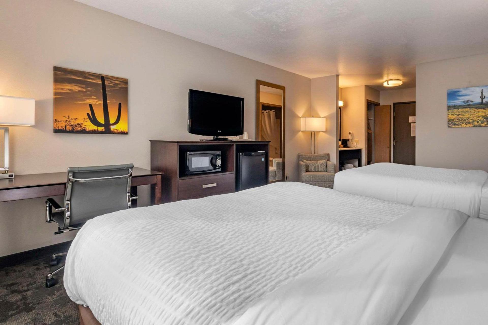 Clarion Inn Kingman I-40 Route 66 photo 17