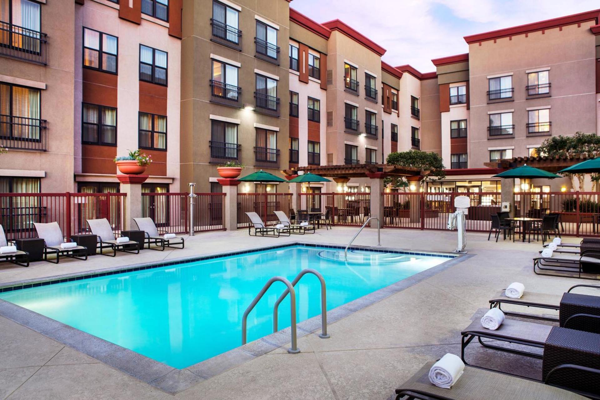 Residence Inn Los Angeles Burbank/Downtown photo 34