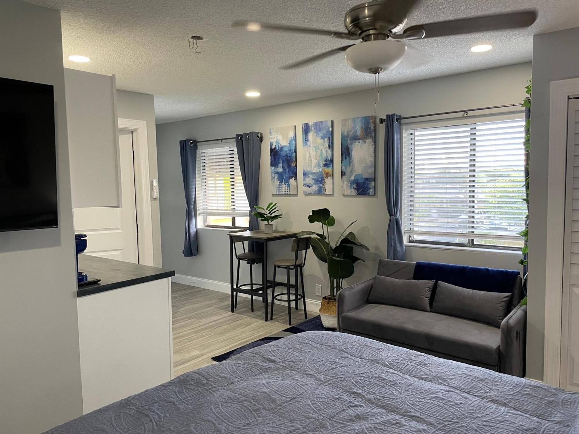 Sunny Palms Inn photo 16