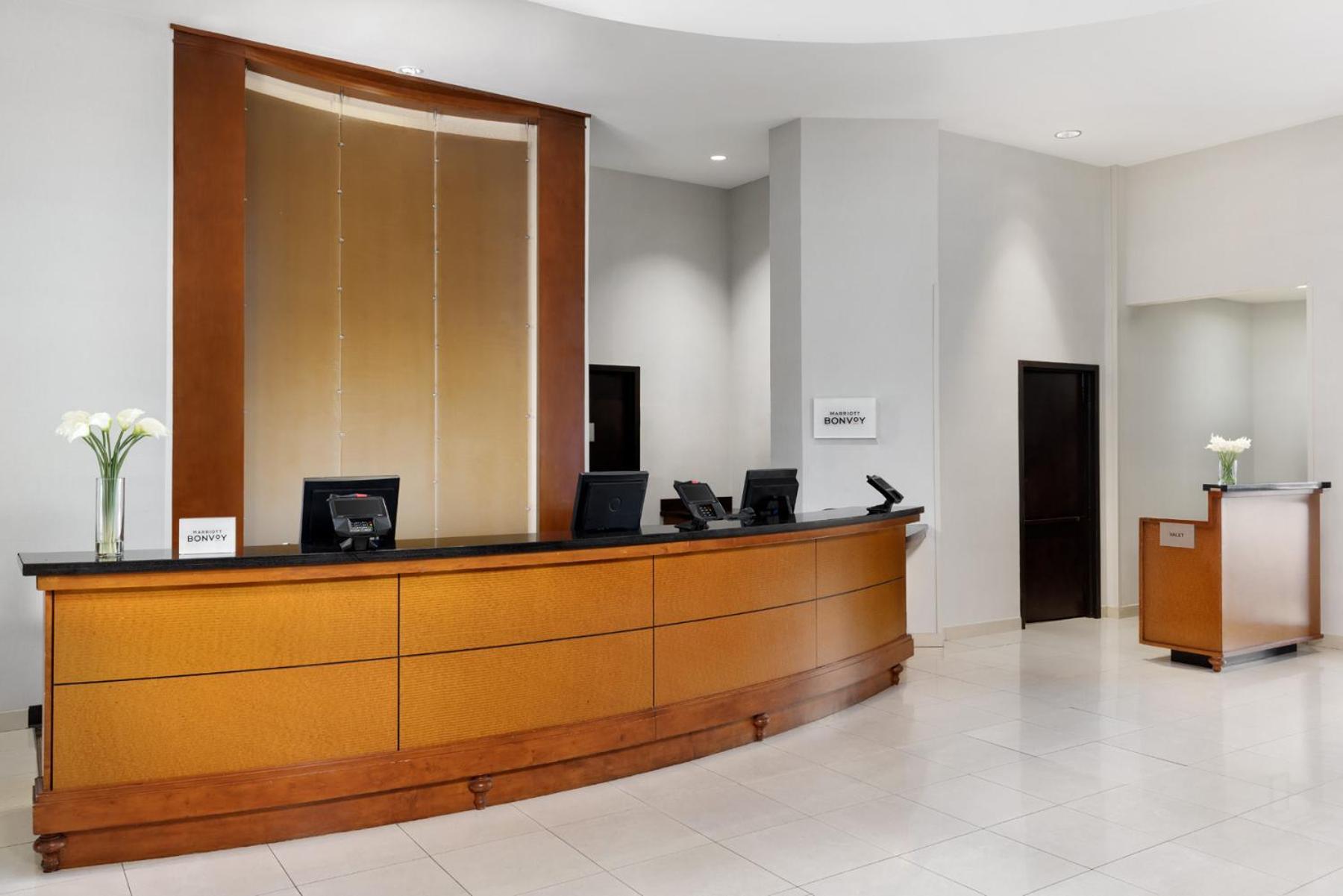 Courtyard by Marriott Atlantic City Beach Block photo 4