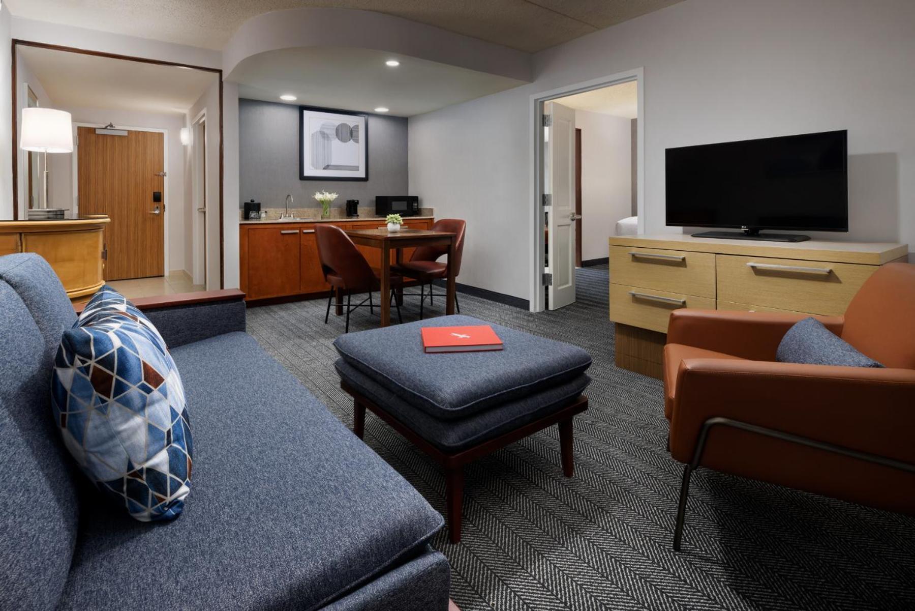Courtyard by Marriott Atlantic City Beach Block photo 25