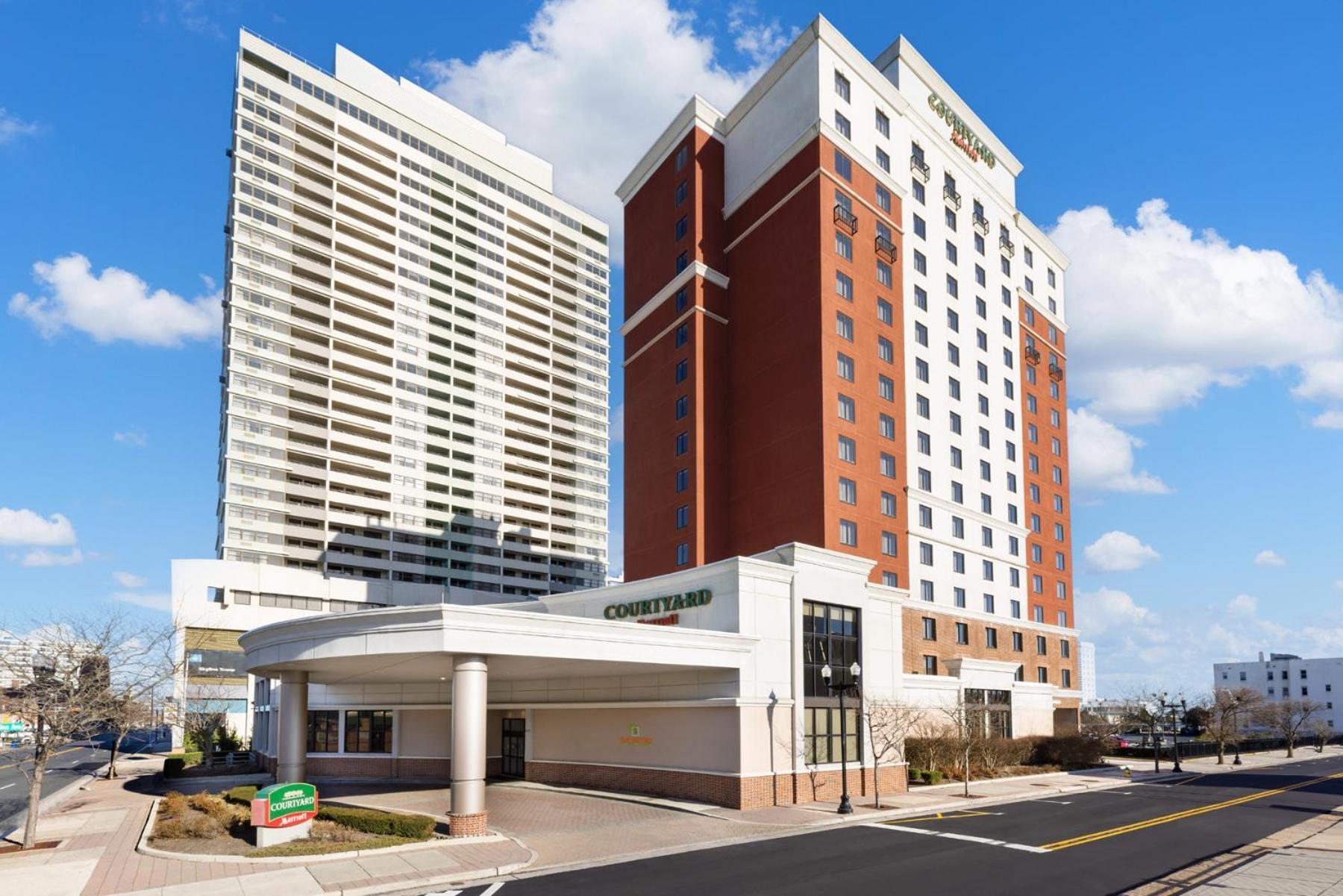 Courtyard by Marriott Atlantic City Beach Block photo 11