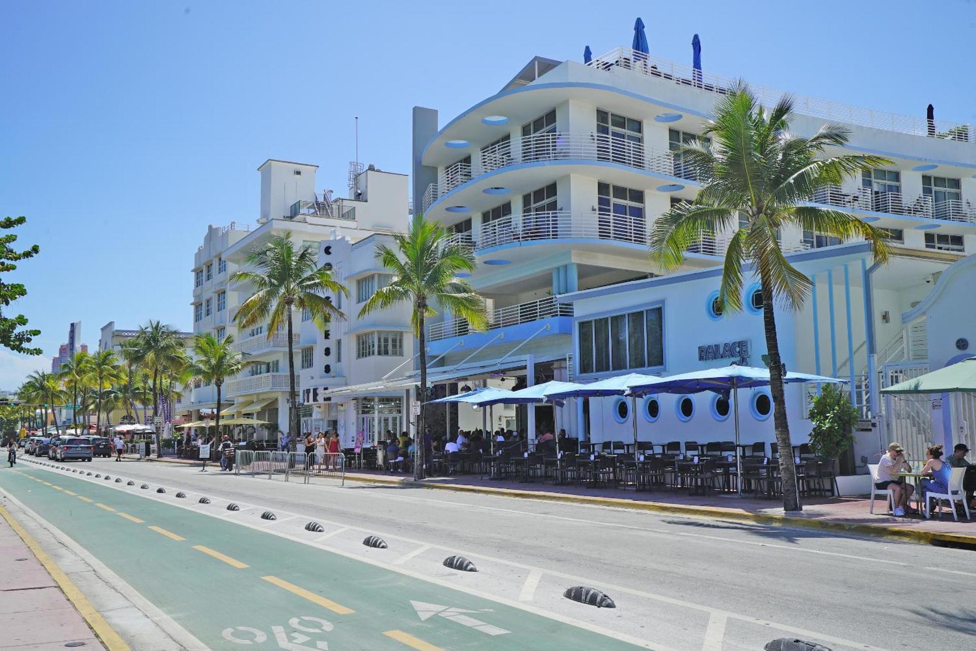 Deluxe apartments at the Congress photo 27