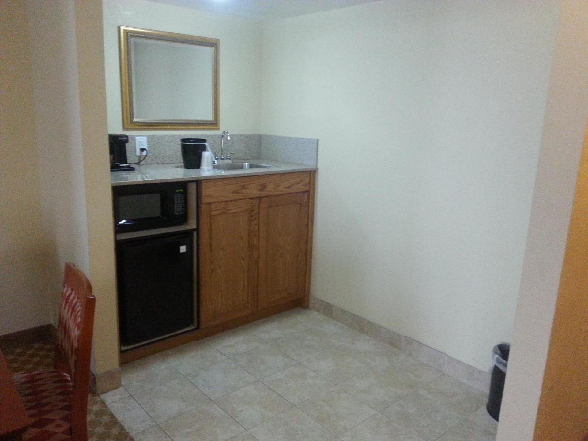 Quality Inn & Suites photo 21