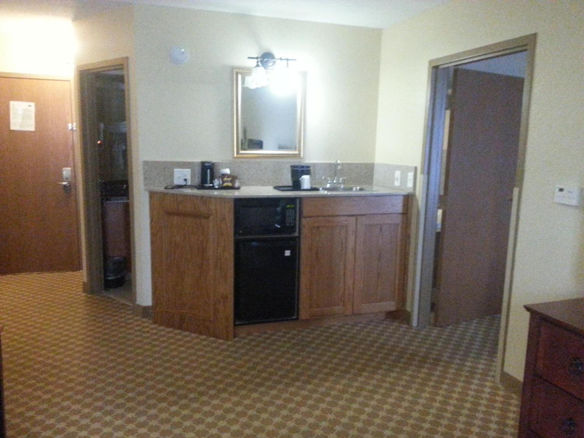 Quality Inn & Suites photo 24