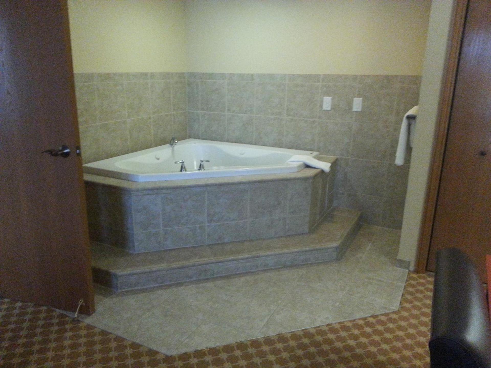 Quality Inn & Suites photo 34