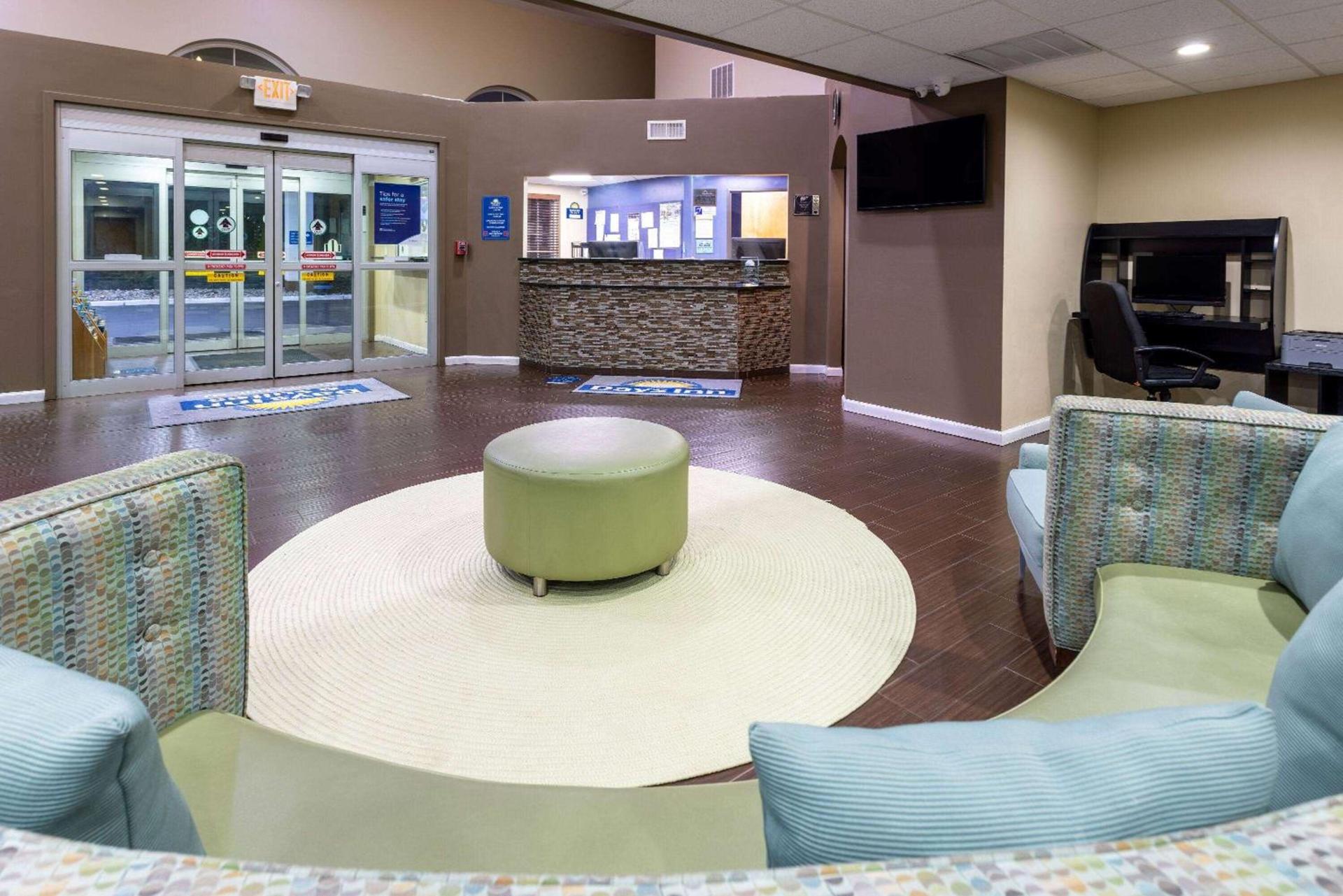 Days Inn & Suites by Wyndham Cherry Hill - Philadelphia photo 5