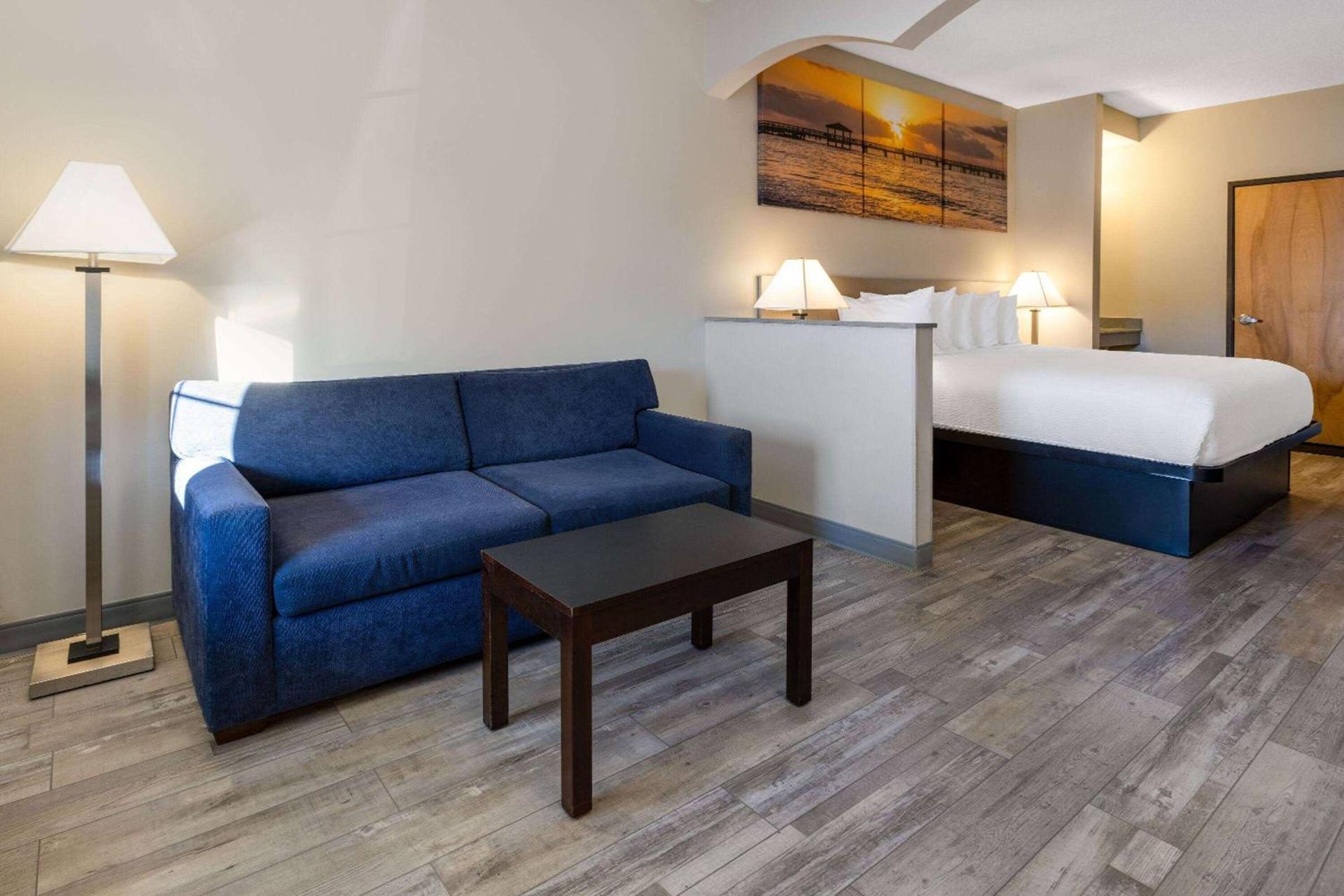 Days Inn & Suites by Wyndham Cherry Hill - Philadelphia photo 12
