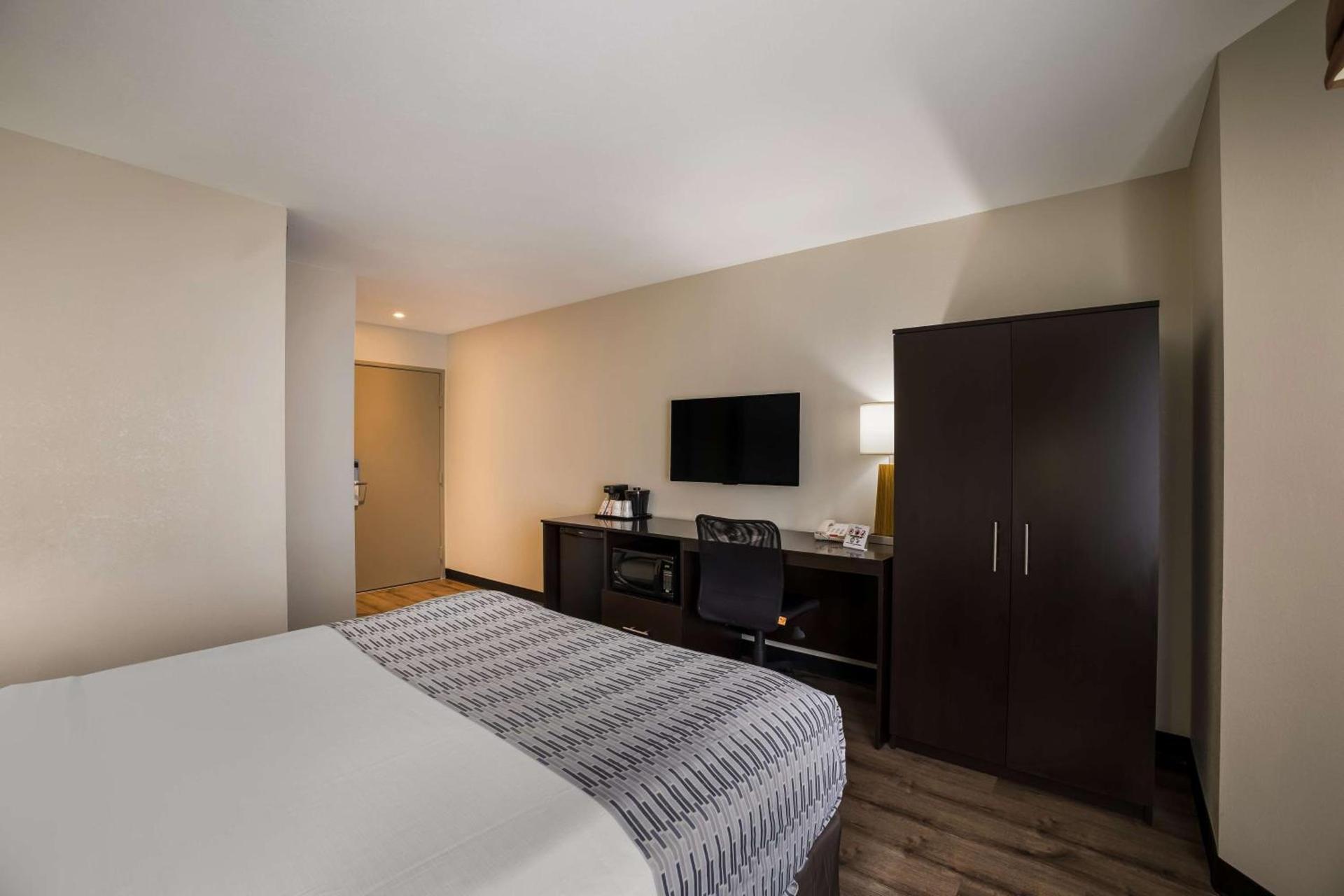 SureStay Plus by Best Western Mesa Superstition Springs photo 12