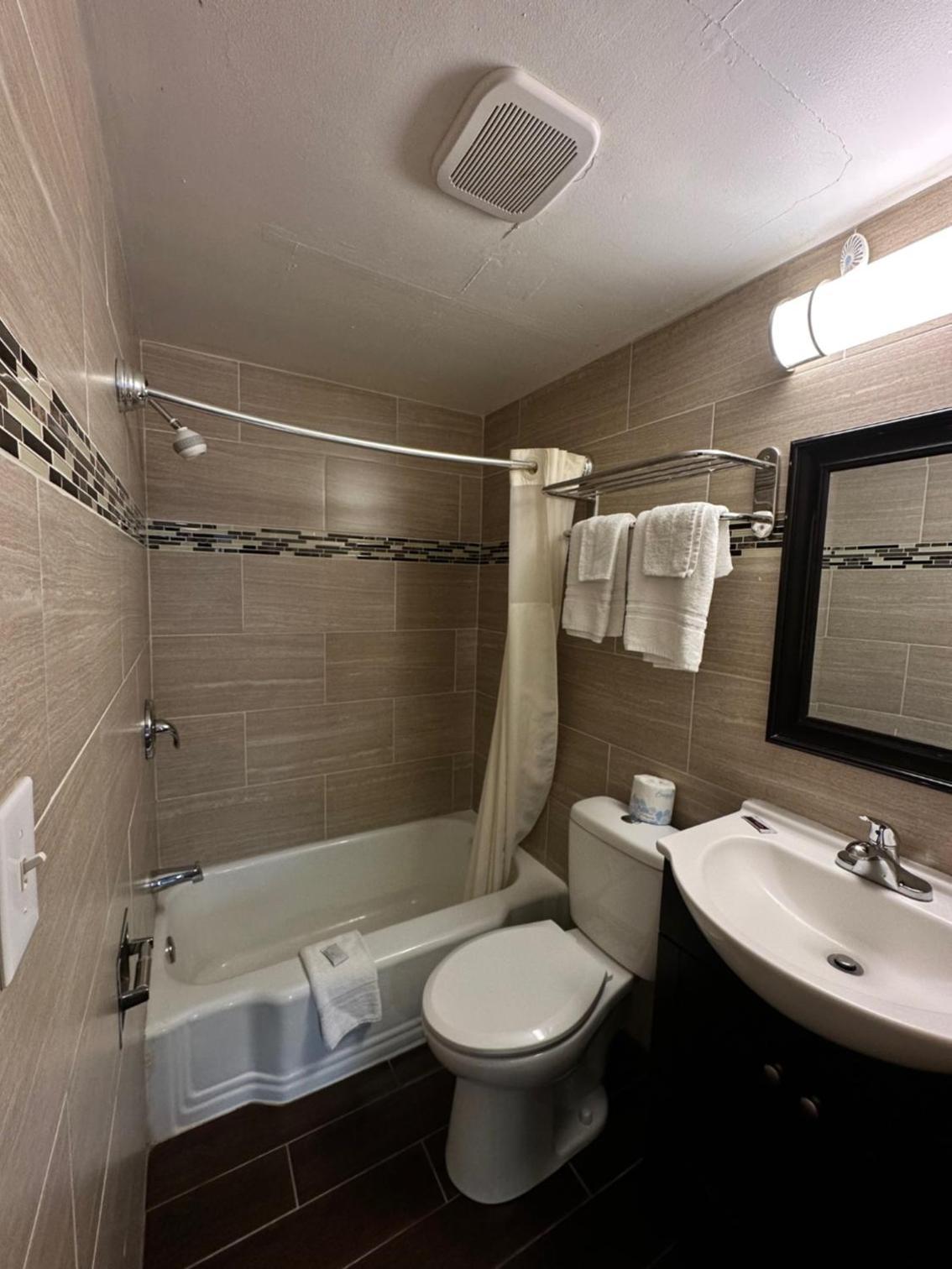 Bestway Inn photo 6