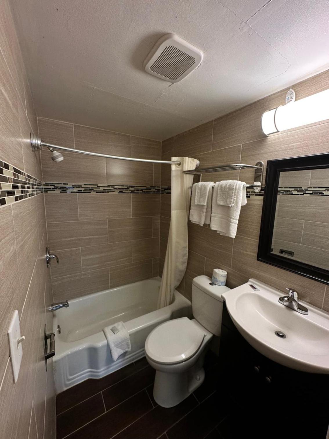 Bestway Inn photo 4