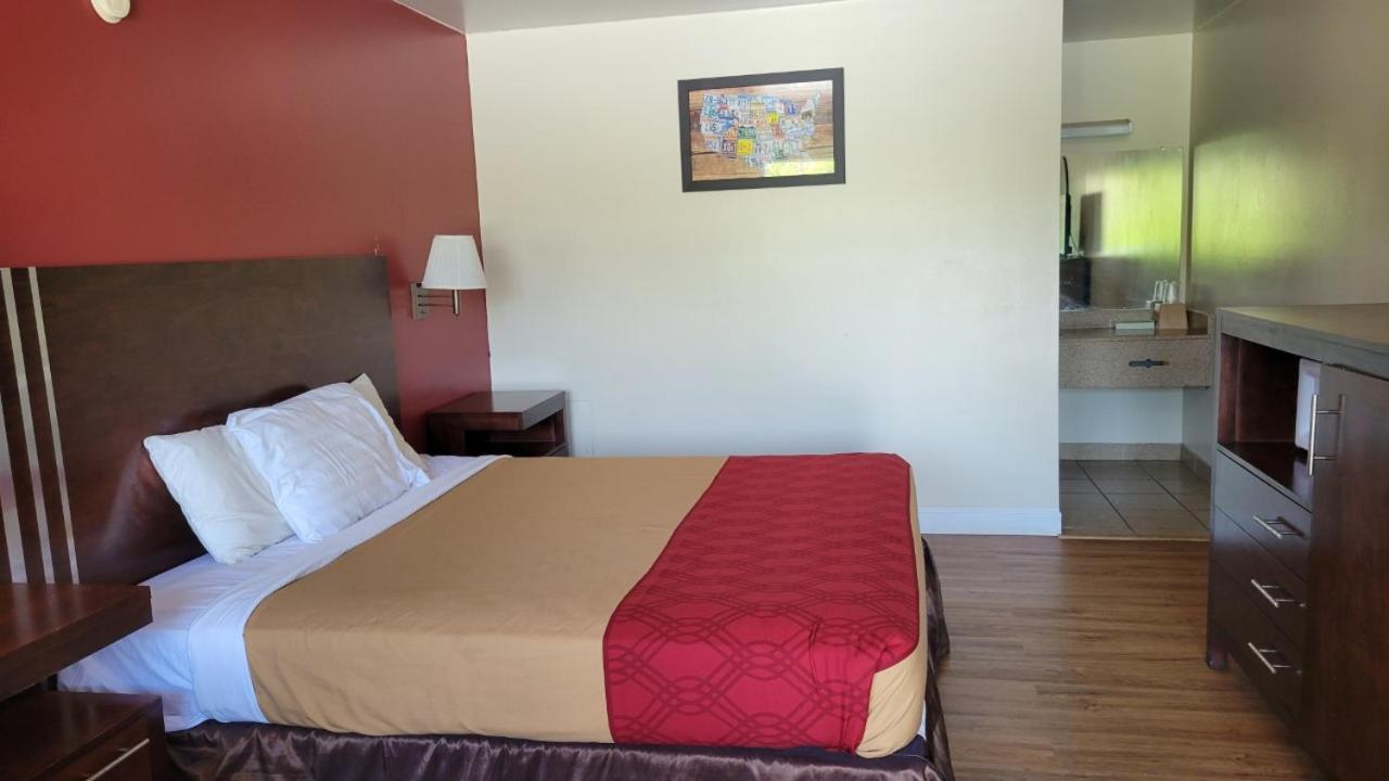 King's Inn Motel photo 12