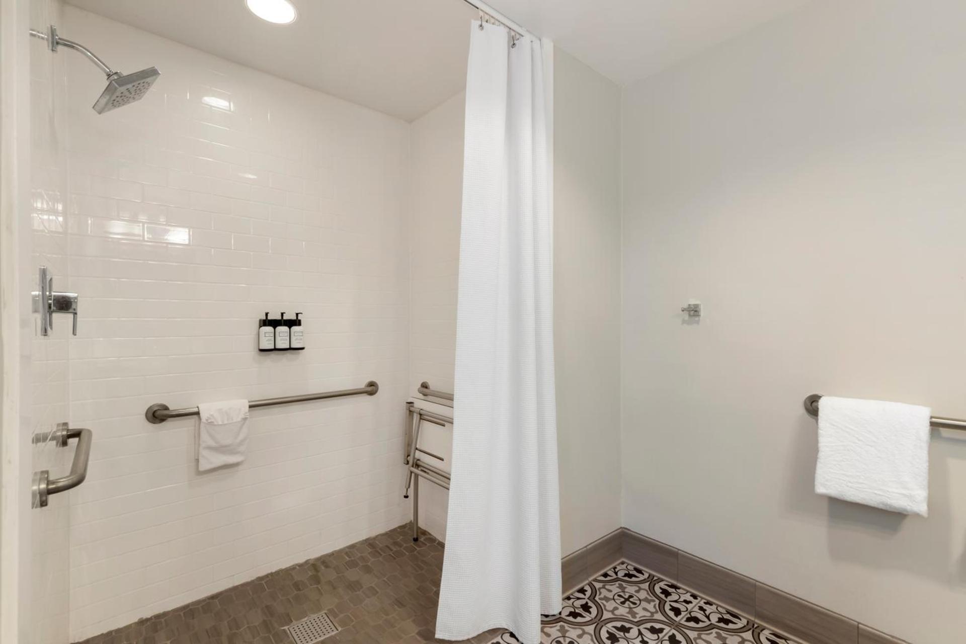Hotel Gibbs Downtown Riverwalk photo 42