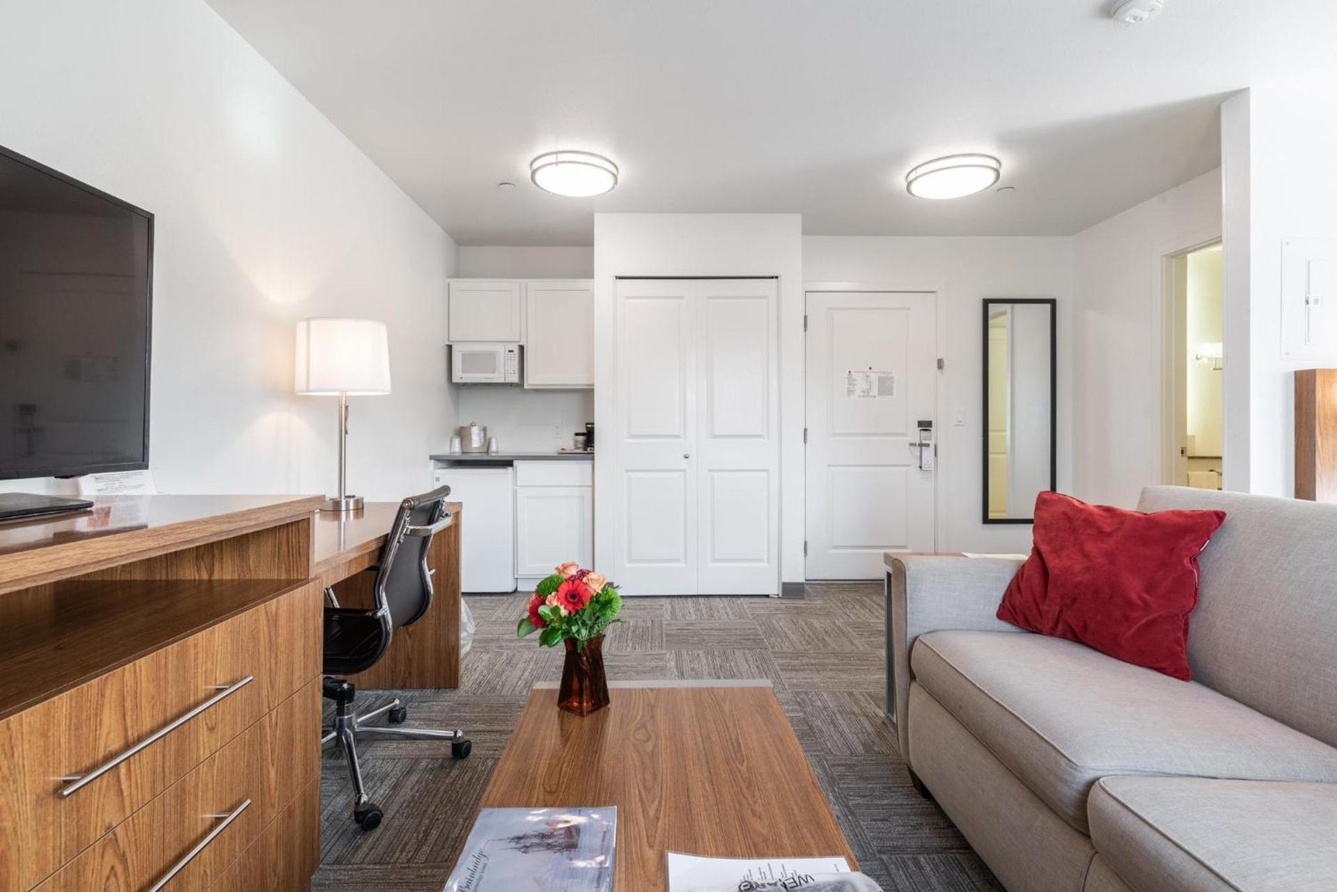 Marshall Suites Bainbridge Island, SureStay Collection by BW photo 81