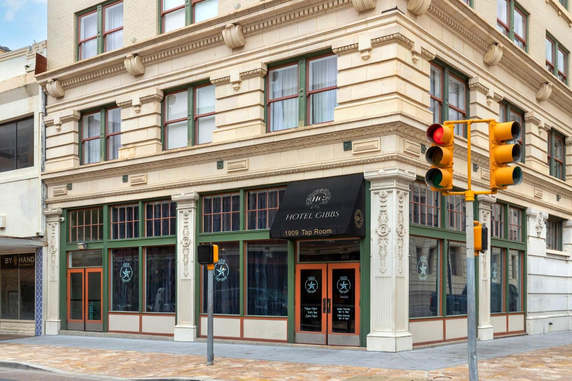 Hotel Gibbs Downtown Riverwalk photo 41