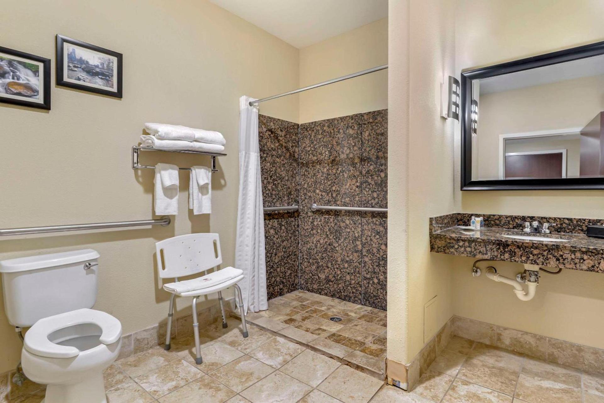 Comfort Suites At Kennesaw State University photo 11