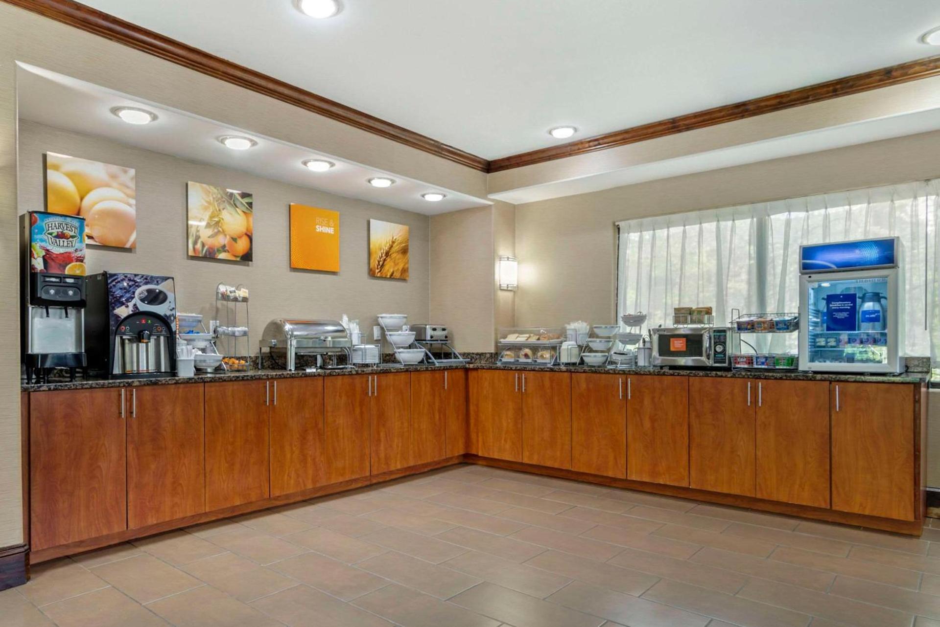 Comfort Suites At Kennesaw State University photo 32