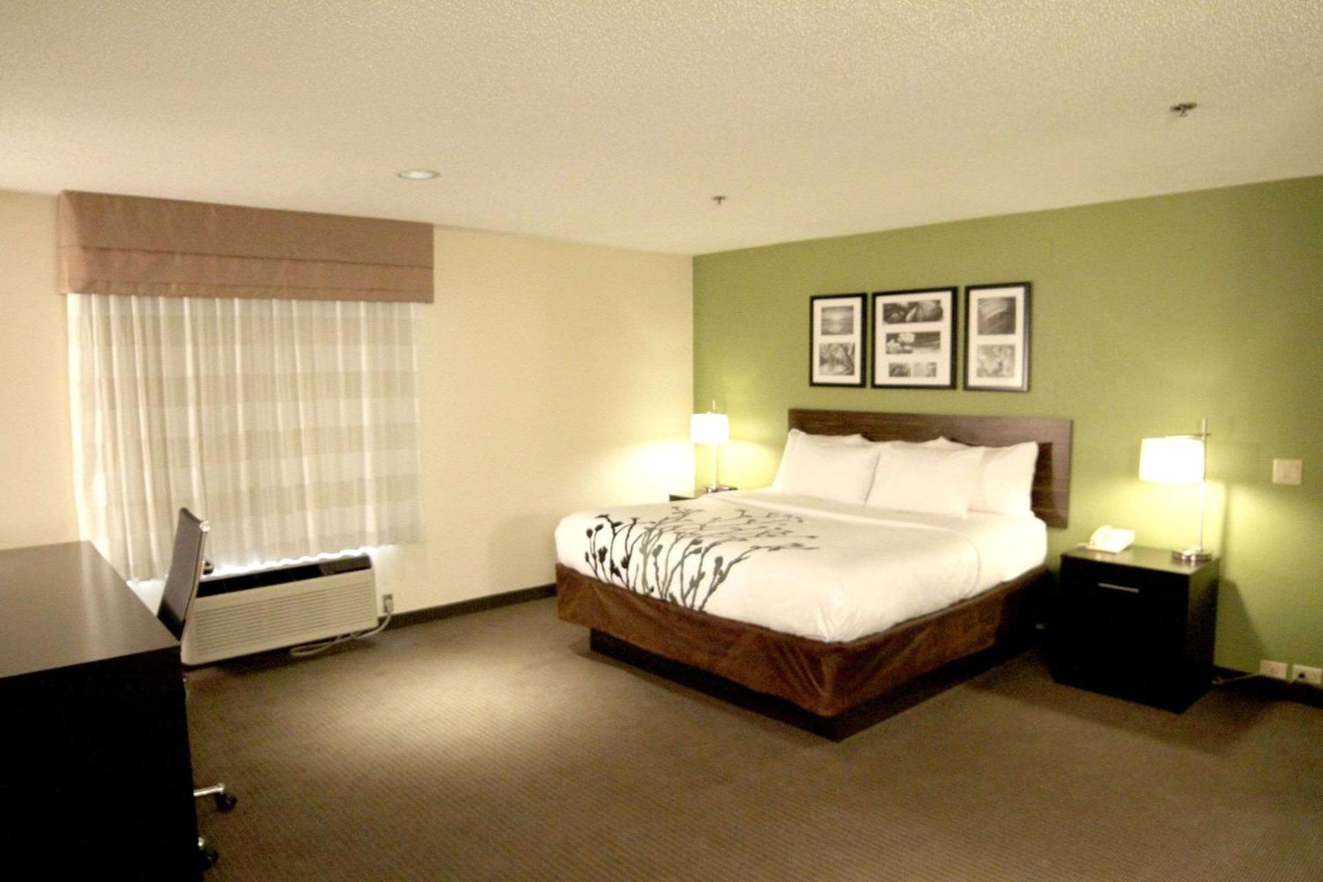 Sleep Inn Sandusky photo 13