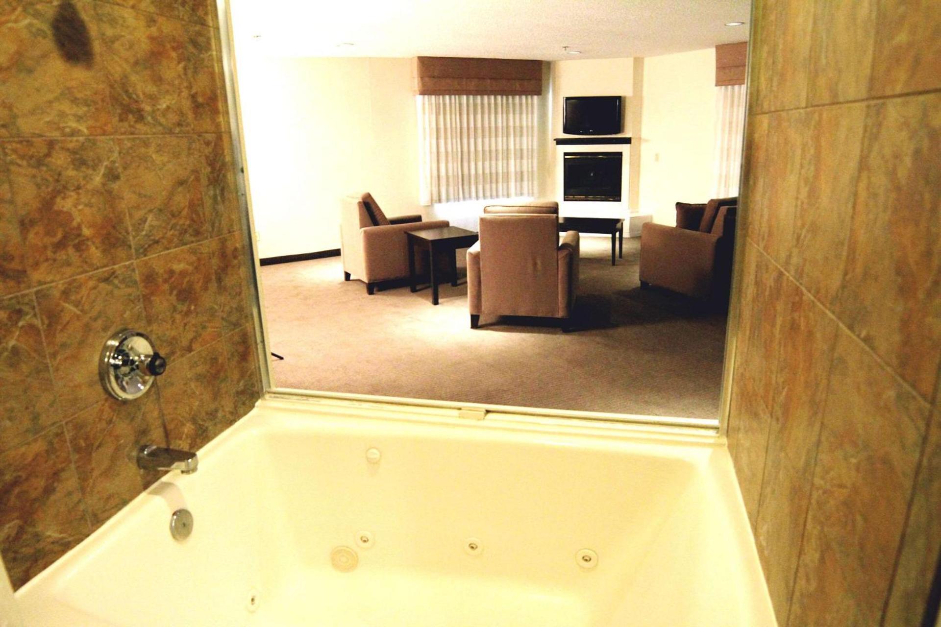 Sleep Inn Sandusky photo 14