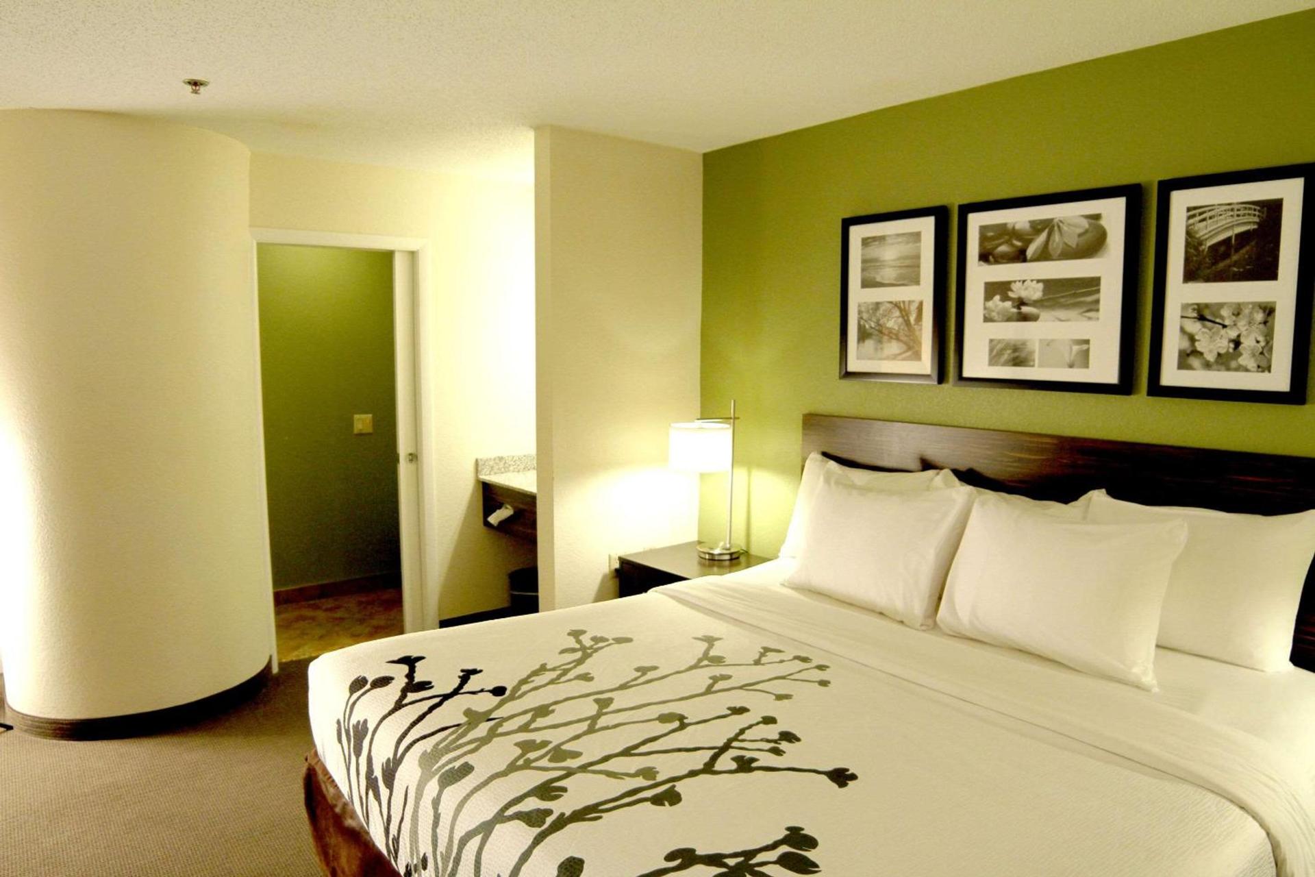 Sleep Inn Sandusky photo 17