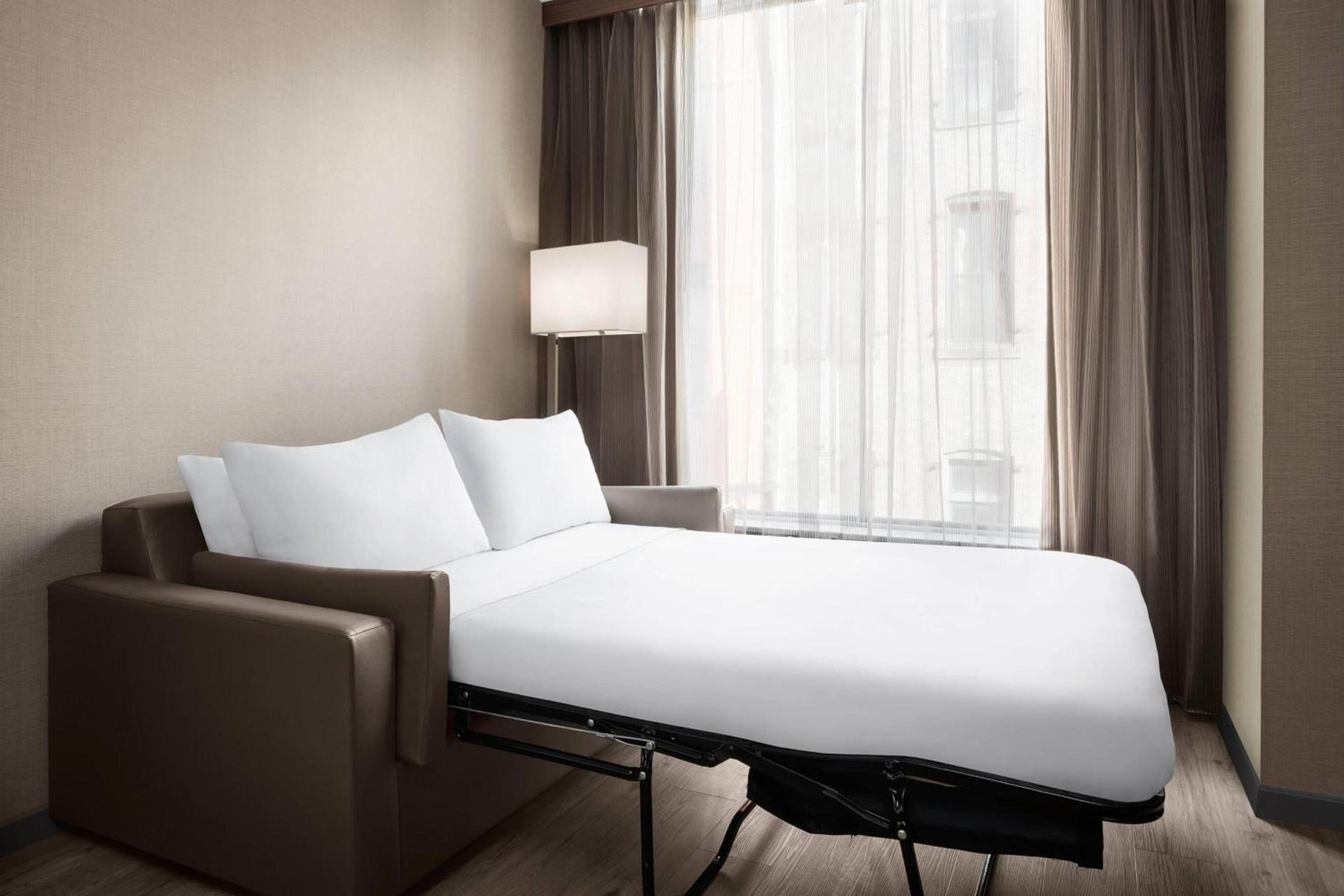 AC Hotel by Marriott Pittsburgh Downtown photo 17