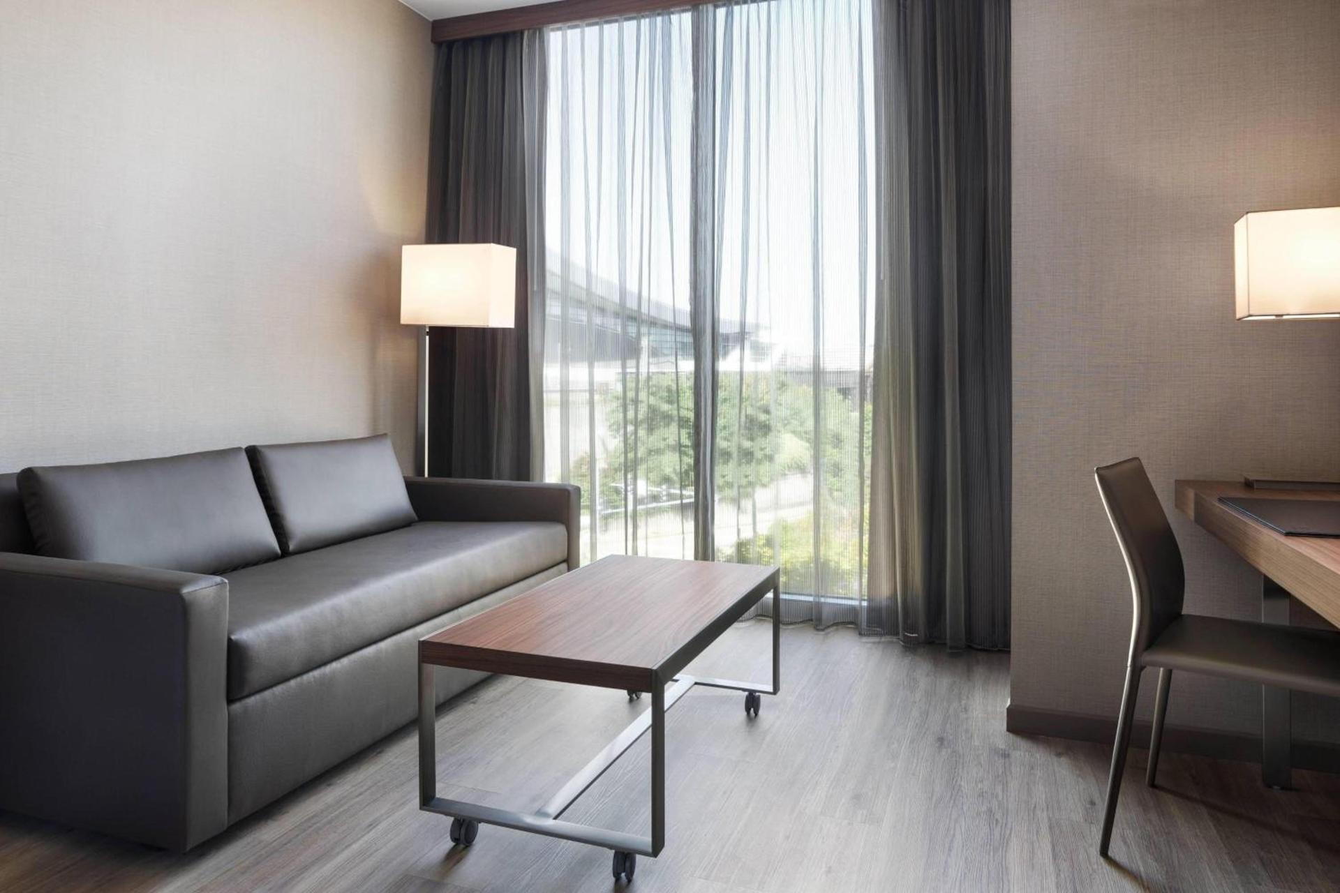 AC Hotel by Marriott Pittsburgh Downtown photo 10