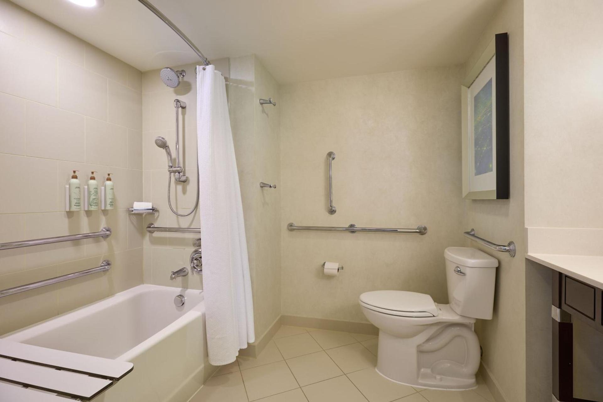 Renaissance Arlington Capital View Hotel photo 16