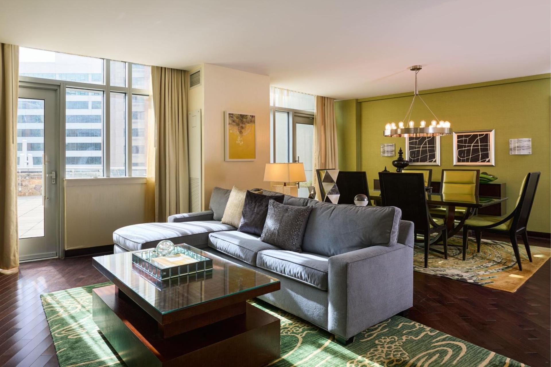 Renaissance Arlington Capital View Hotel photo 25