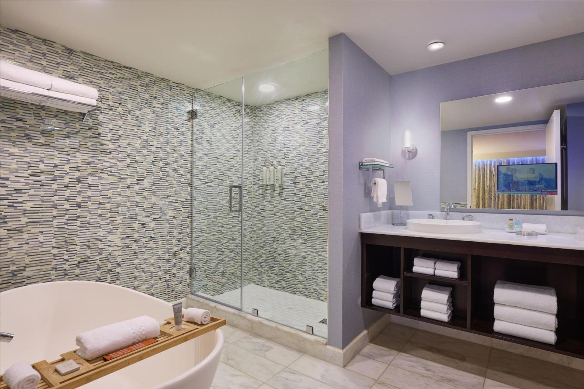 Renaissance Arlington Capital View Hotel photo 26