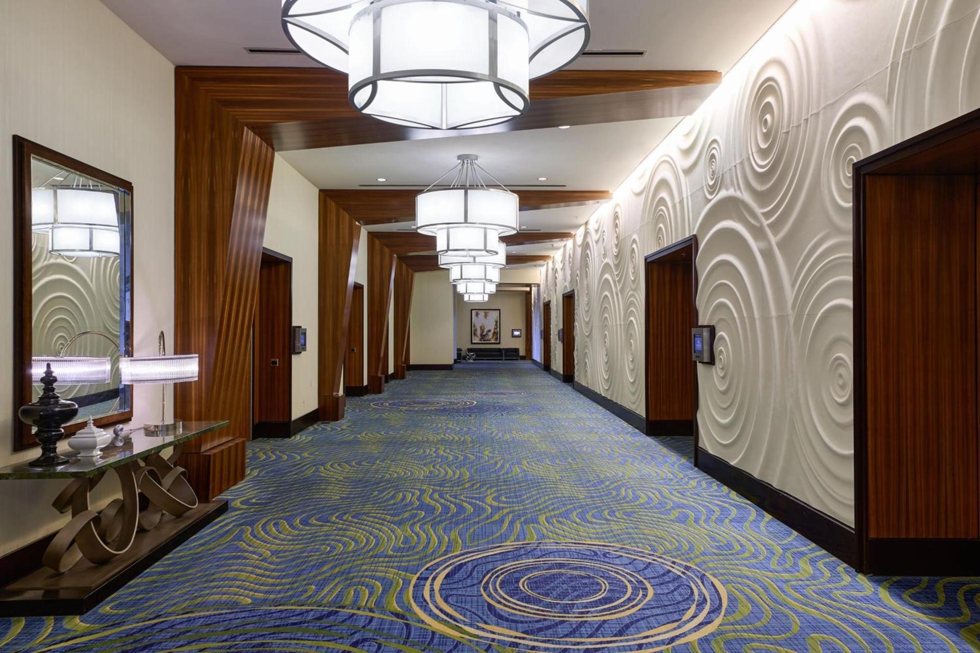 Renaissance Arlington Capital View Hotel photo 55