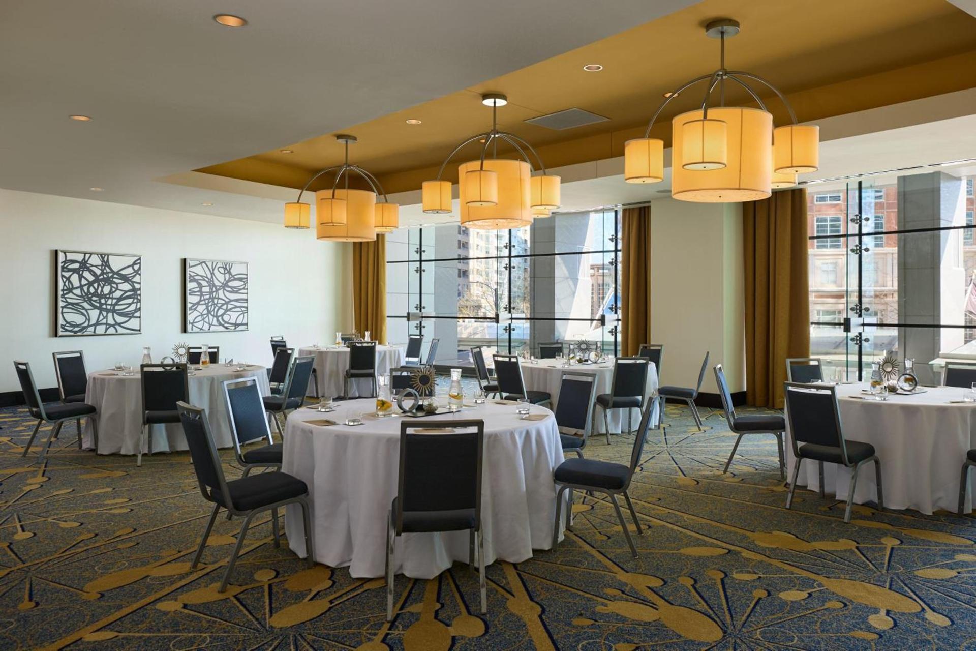 Renaissance Arlington Capital View Hotel photo 58