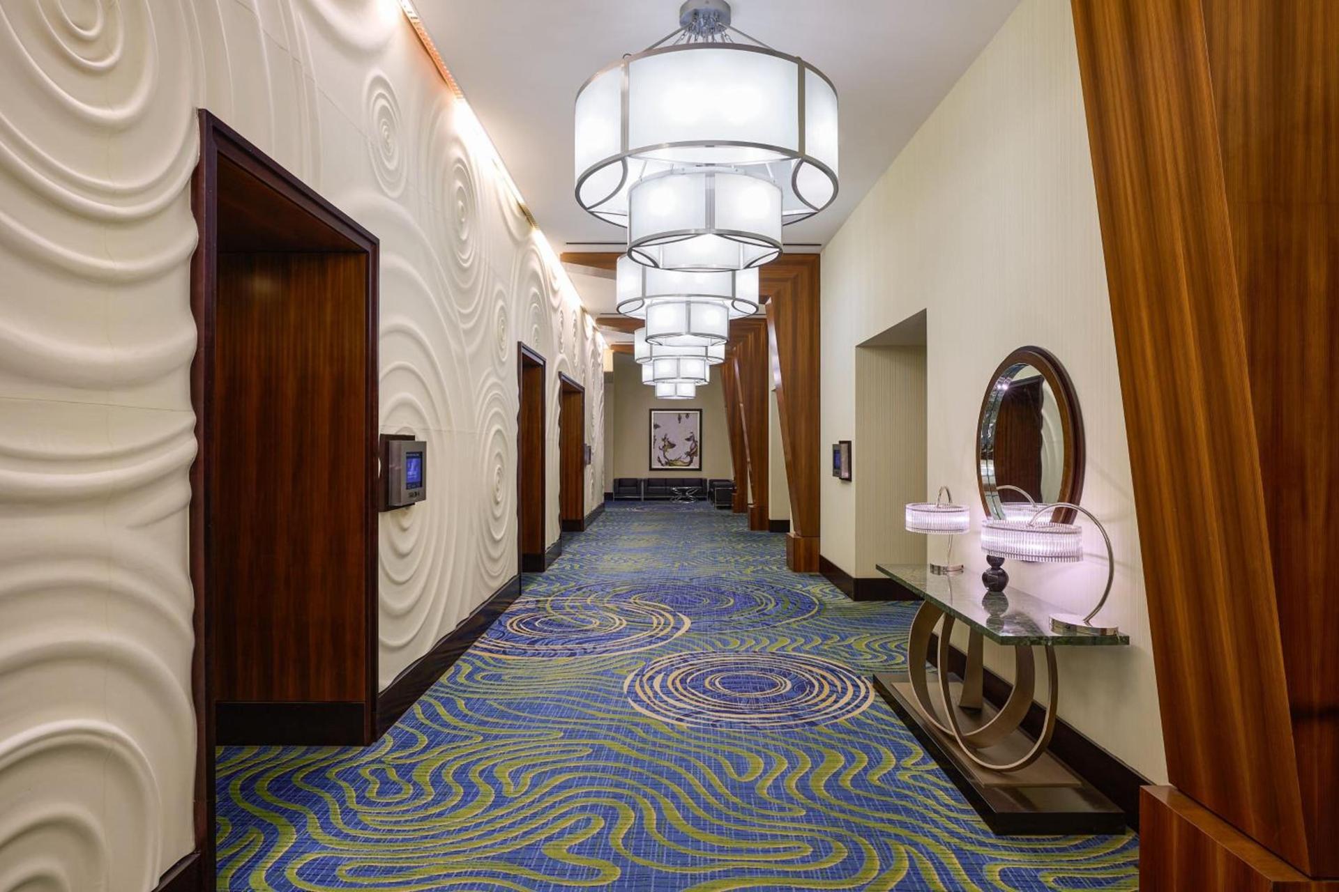 Renaissance Arlington Capital View Hotel photo 59