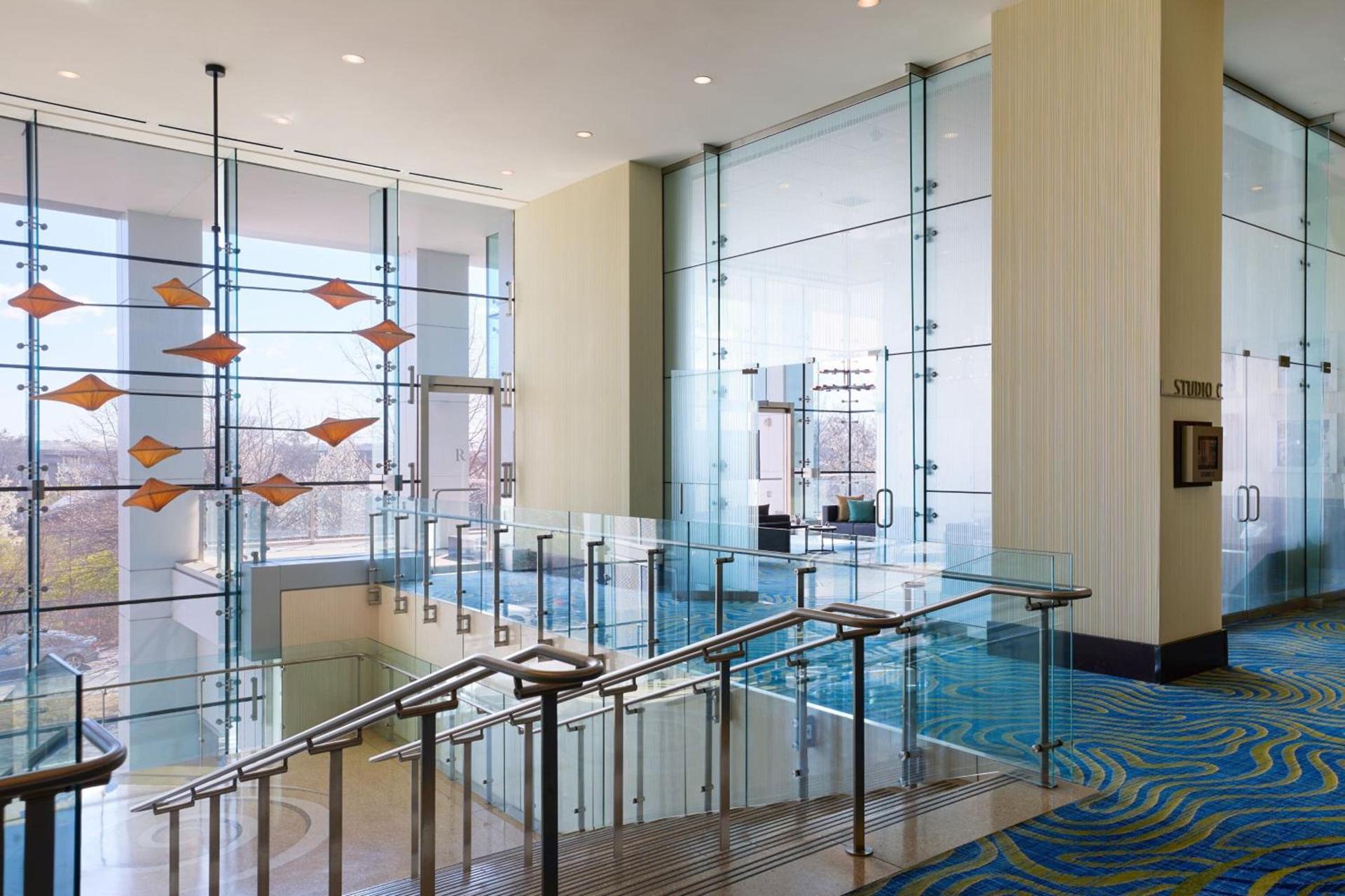 Renaissance Arlington Capital View Hotel photo 60