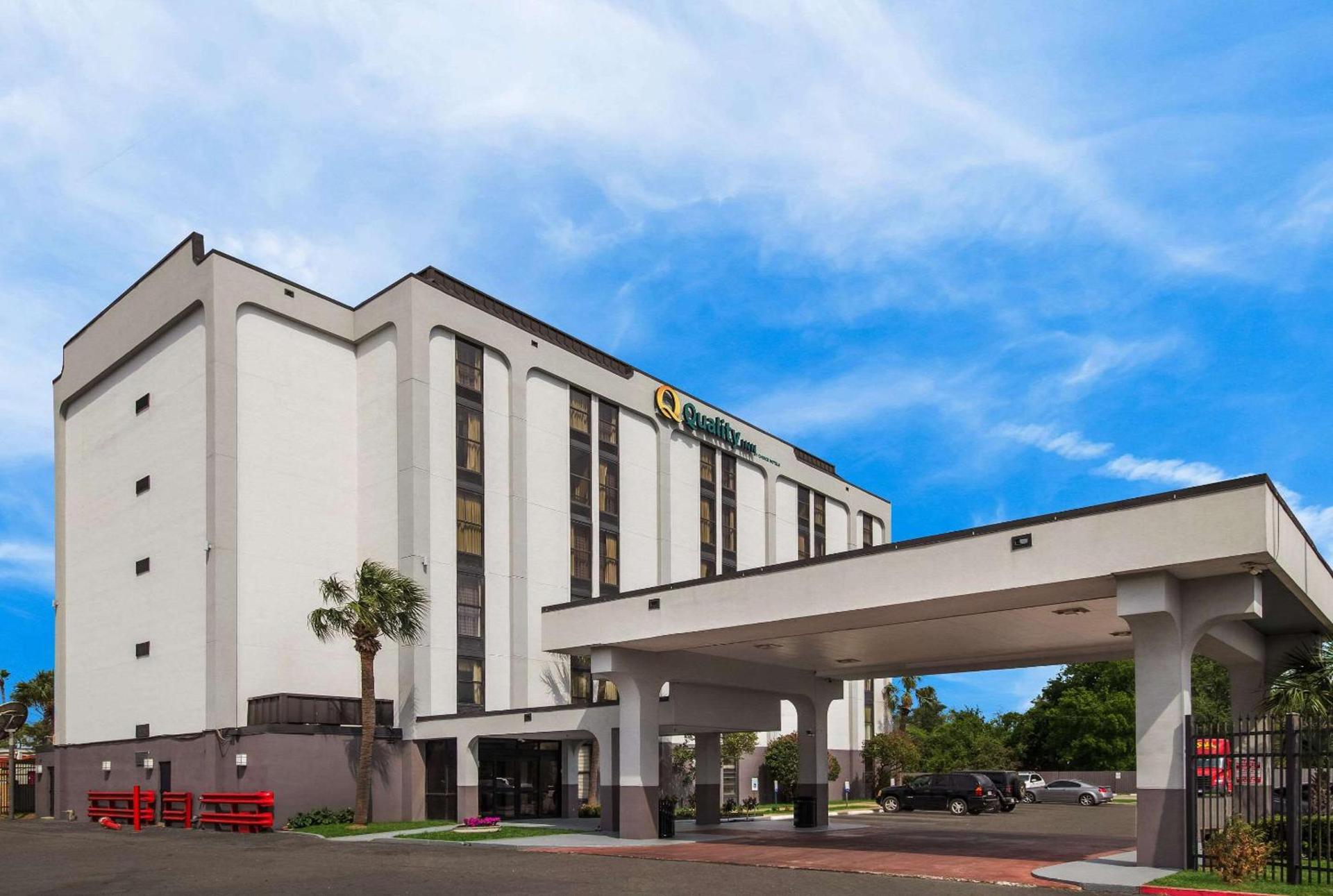 Quality Inn Houston East I-10 photo 1