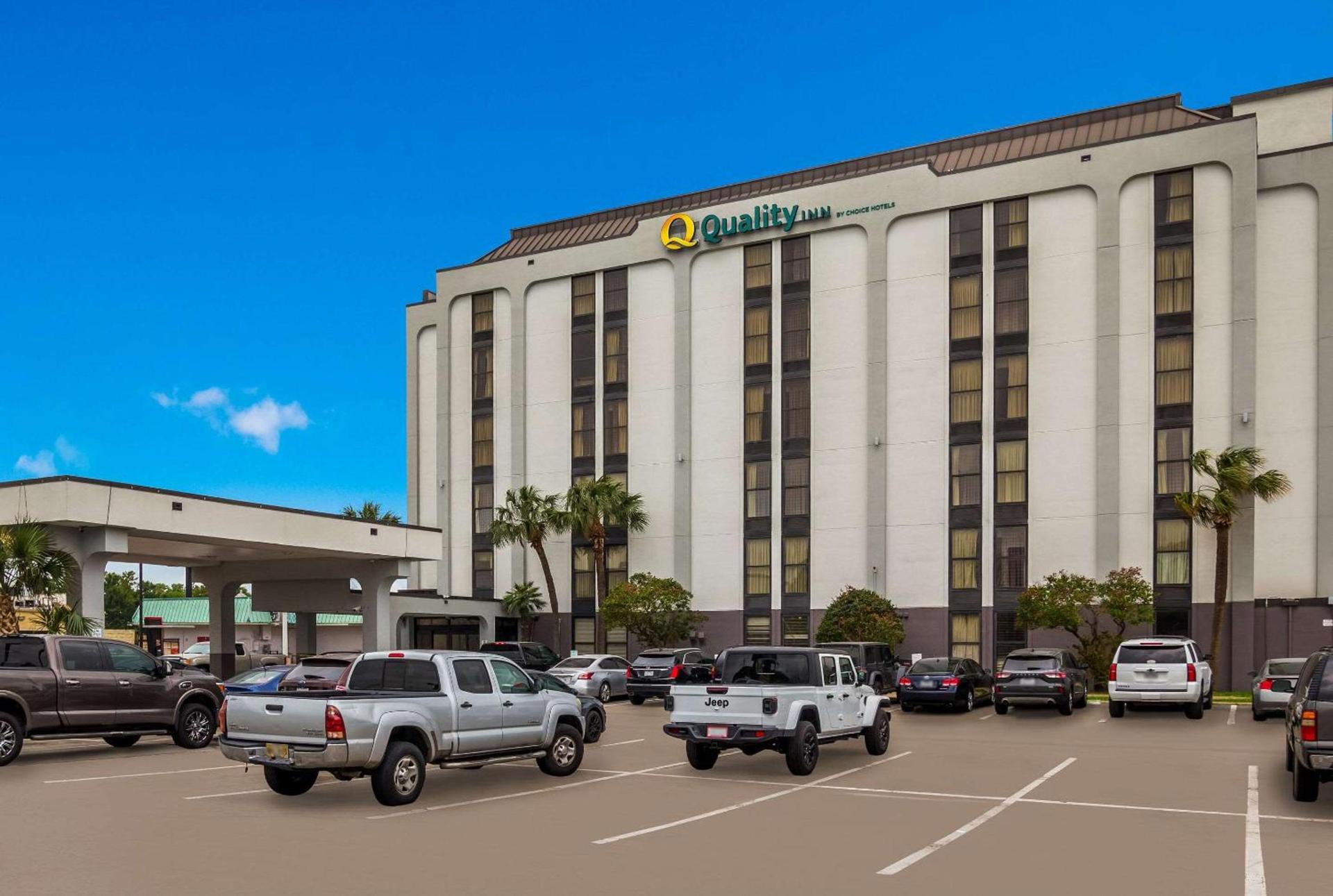 Quality Inn Houston East I-10 photo 4