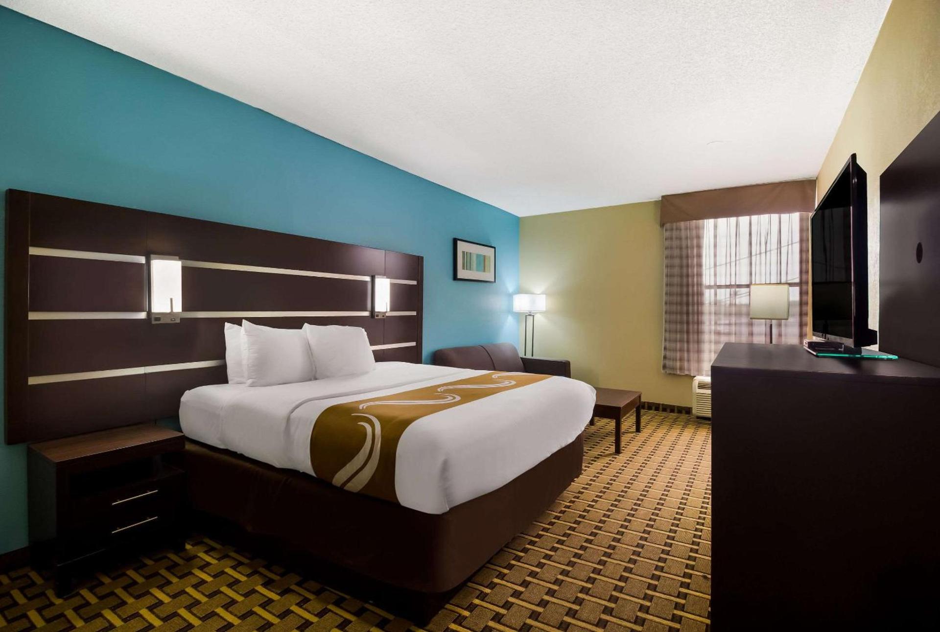 Quality Inn Houston East I-10 photo 18