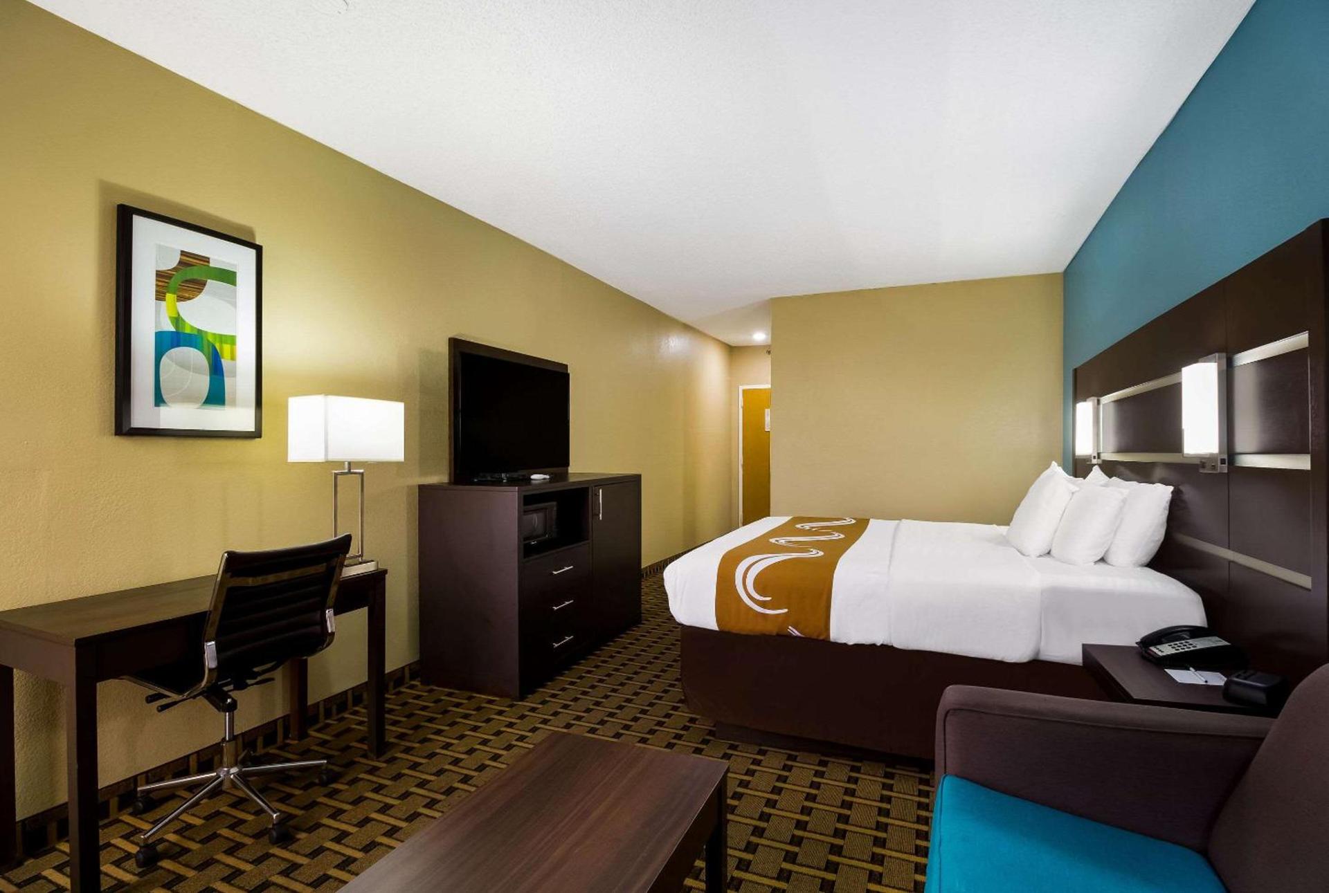 Quality Inn Houston East I-10 photo 15