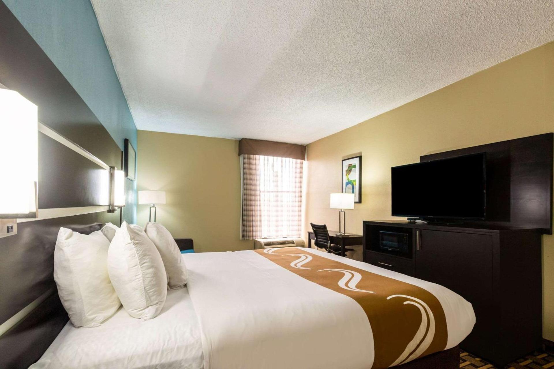 Quality Inn Houston East I-10 photo 17