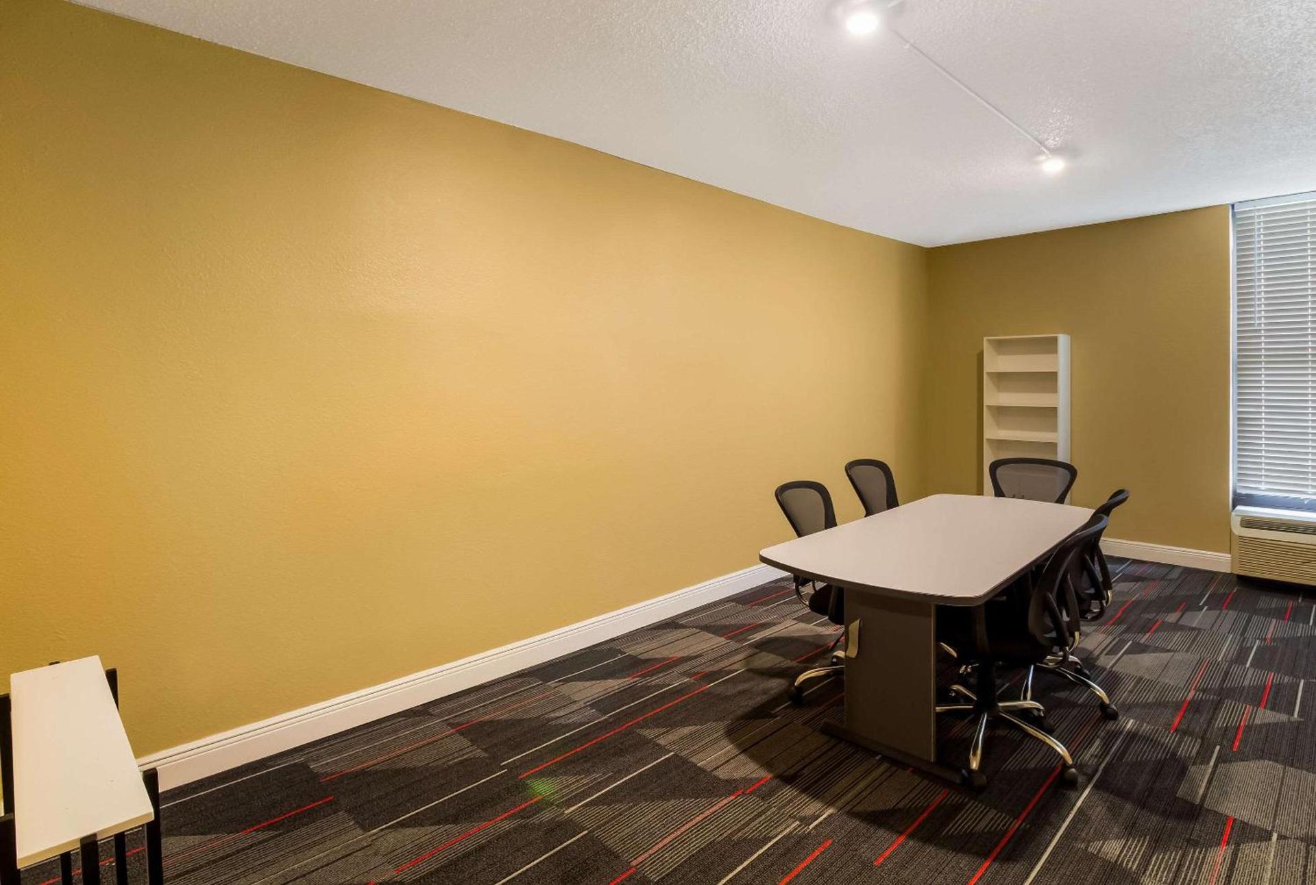 Quality Inn Houston East I-10 photo 24