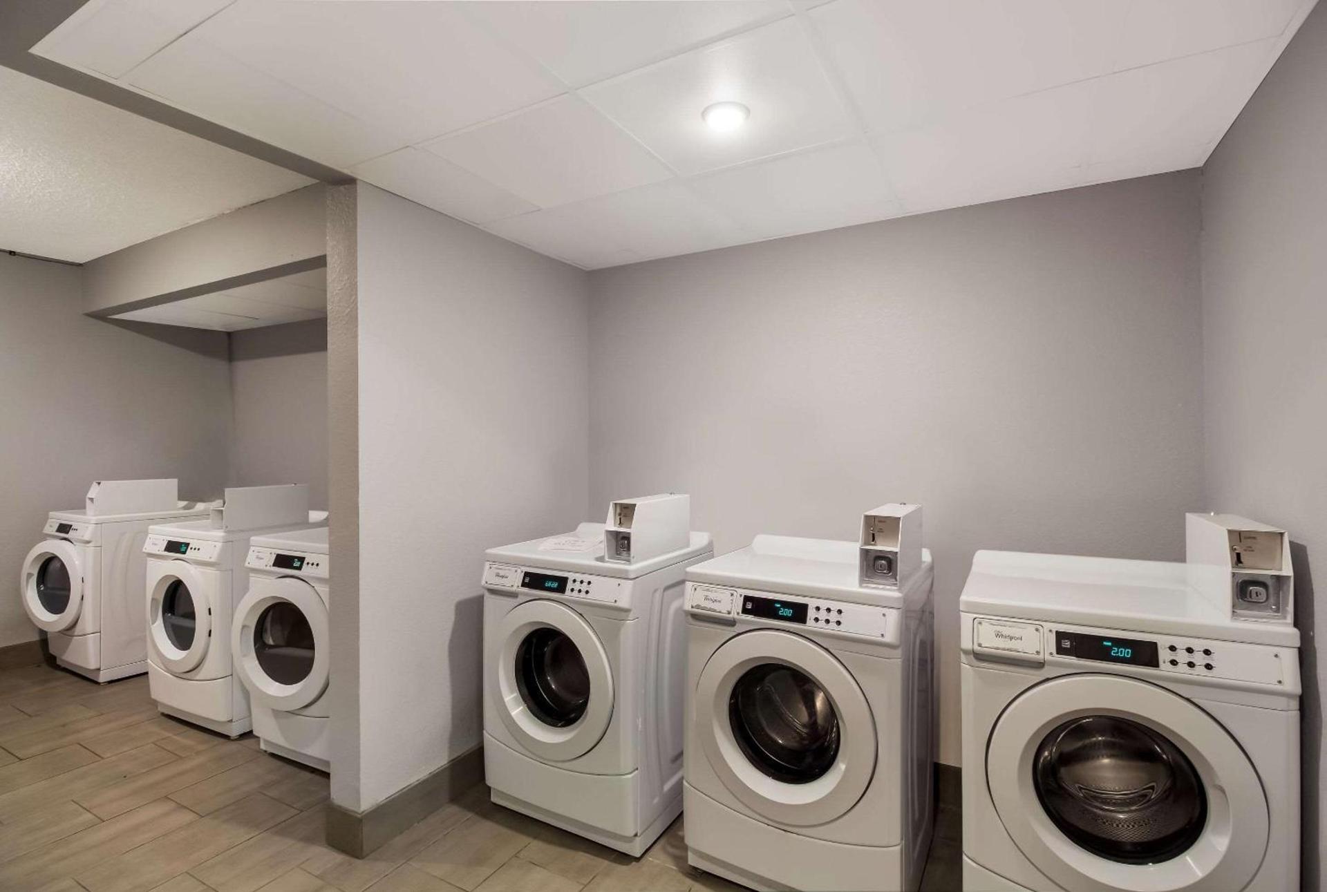Quality Inn Houston East I-10 photo 29