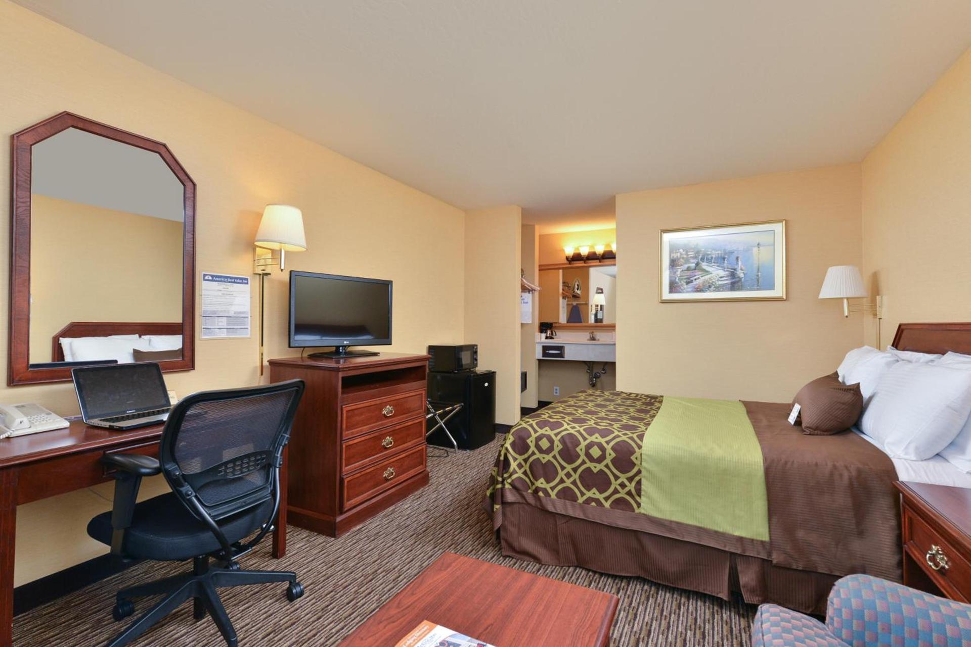 Americas Best Value Inn San Jose Convention Center photo 8