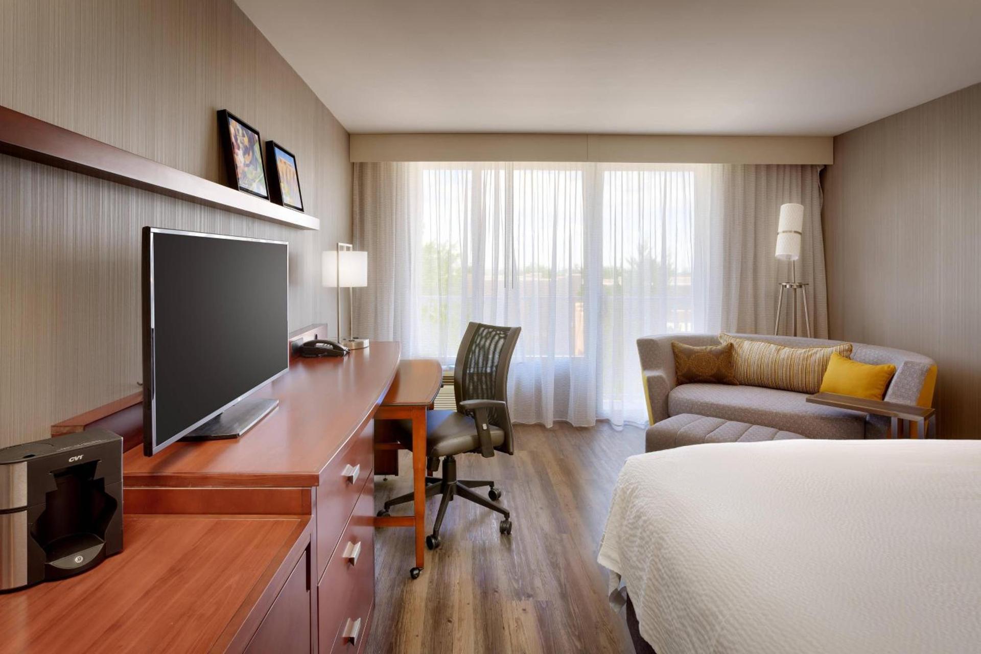 Courtyard by Marriott Albuquerque photo 7
