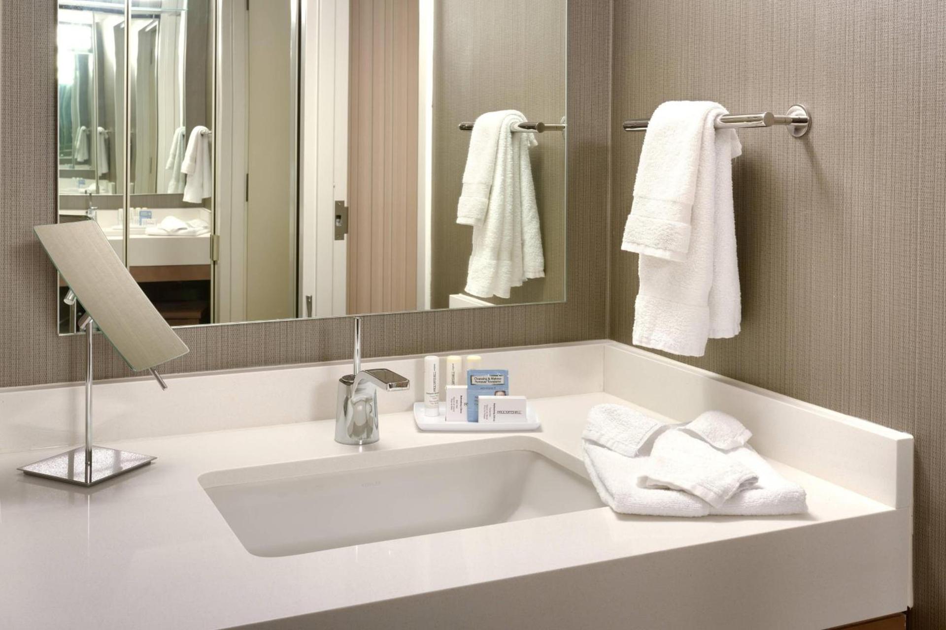 Courtyard by Marriott Albuquerque photo 13
