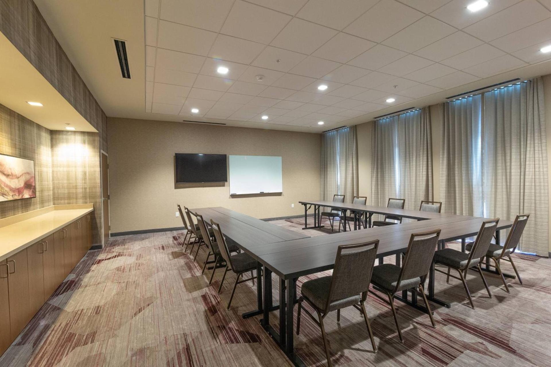 Courtyard by Marriott Cartersville photo 35